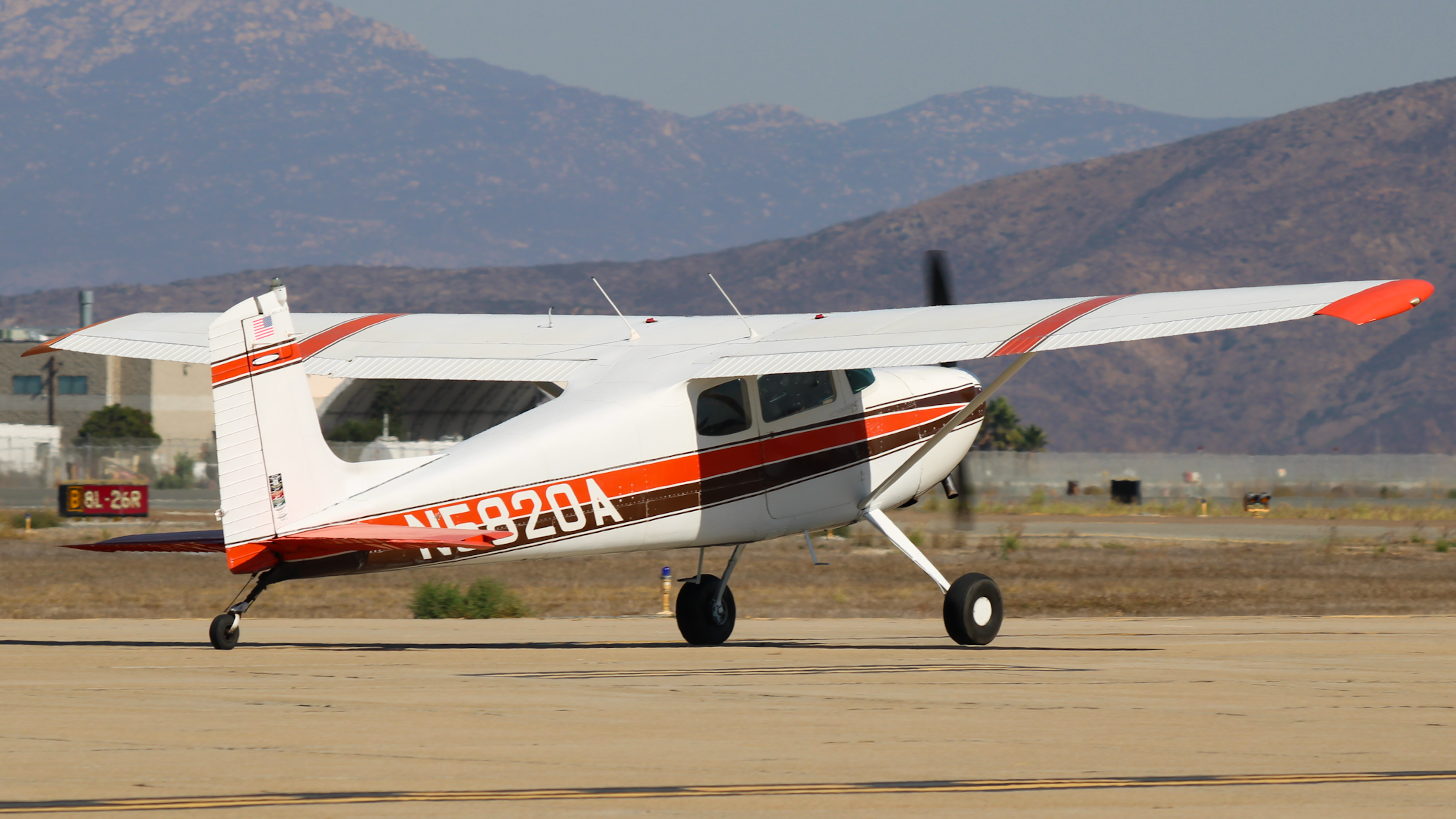 Full size: PRIVATE Cessna 172 N5820A at Brown Field Municipal Airport