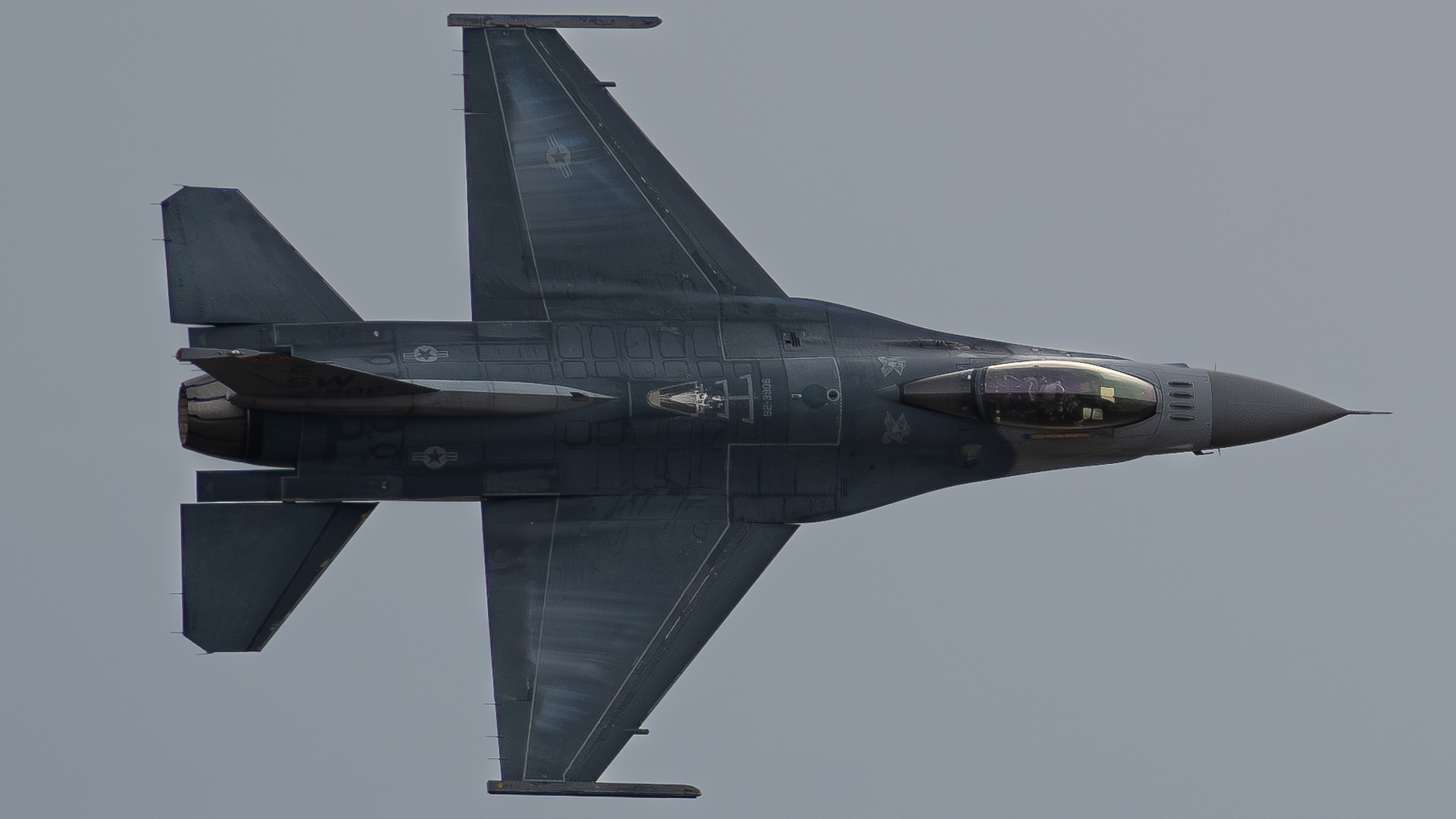 Full size: USAF - United States Air Force General Dynamics F-16 Fighting Falcon 92-3906 at Not Applicable