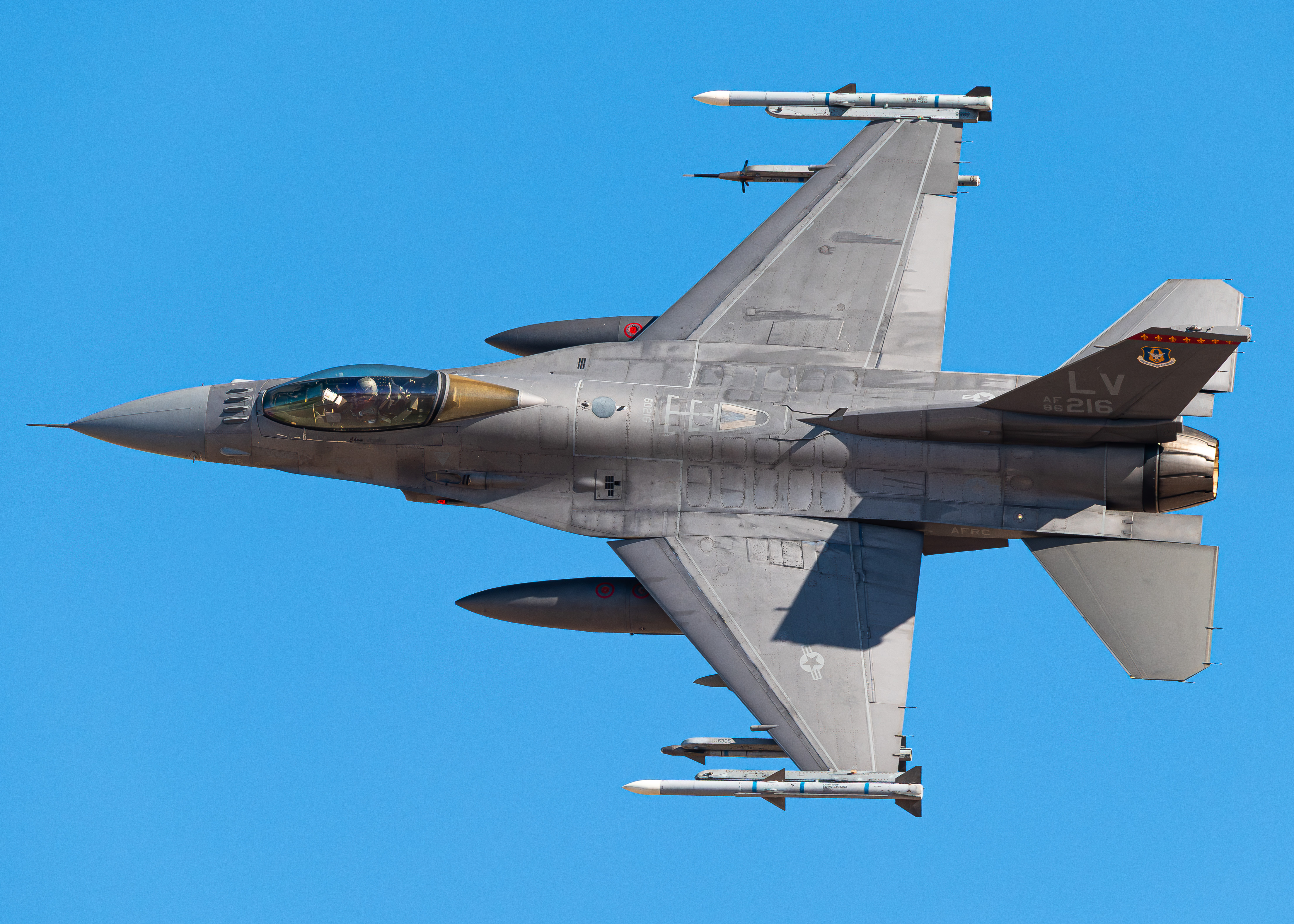 Full size: USAF - United States Air Force General Dynamics F-16 Fighting Falcon 86-0216 at Nellis Air Force Base