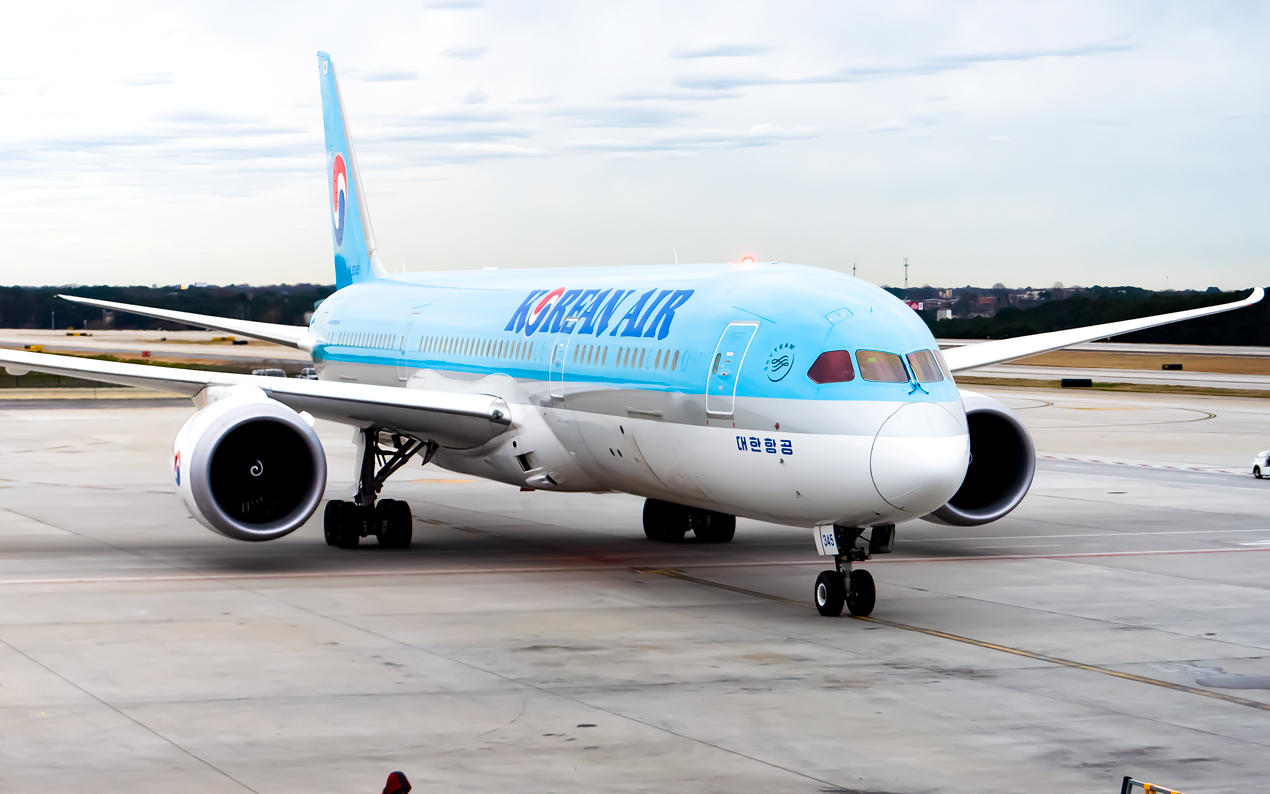 Full size: Korean Air Boeing 787-9 HL8345 at Hartsfield-Jackson Atlanta International Airport