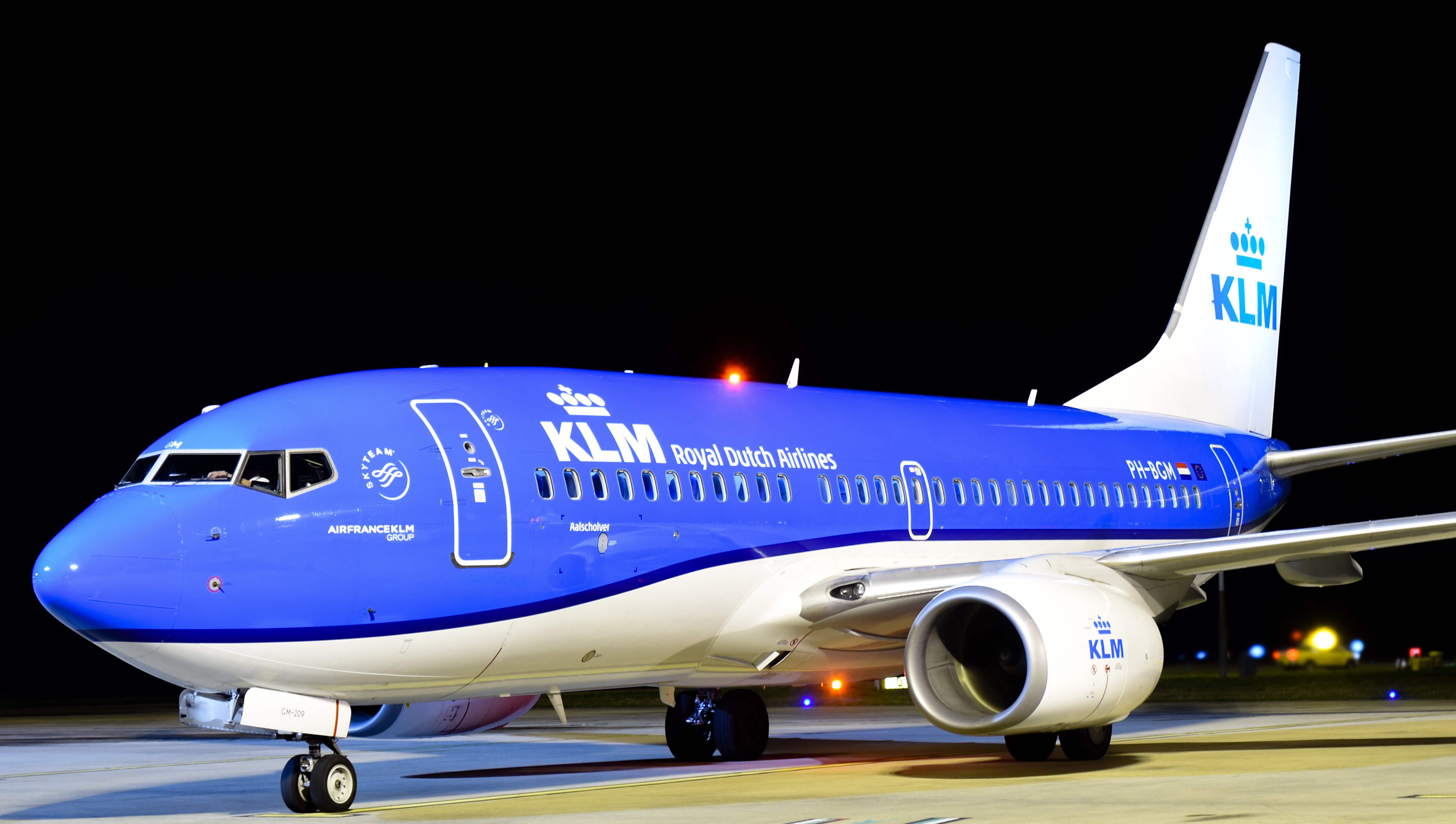 Full size: KLM Boeing 737-700 PH-BGM at Norwich International Airport