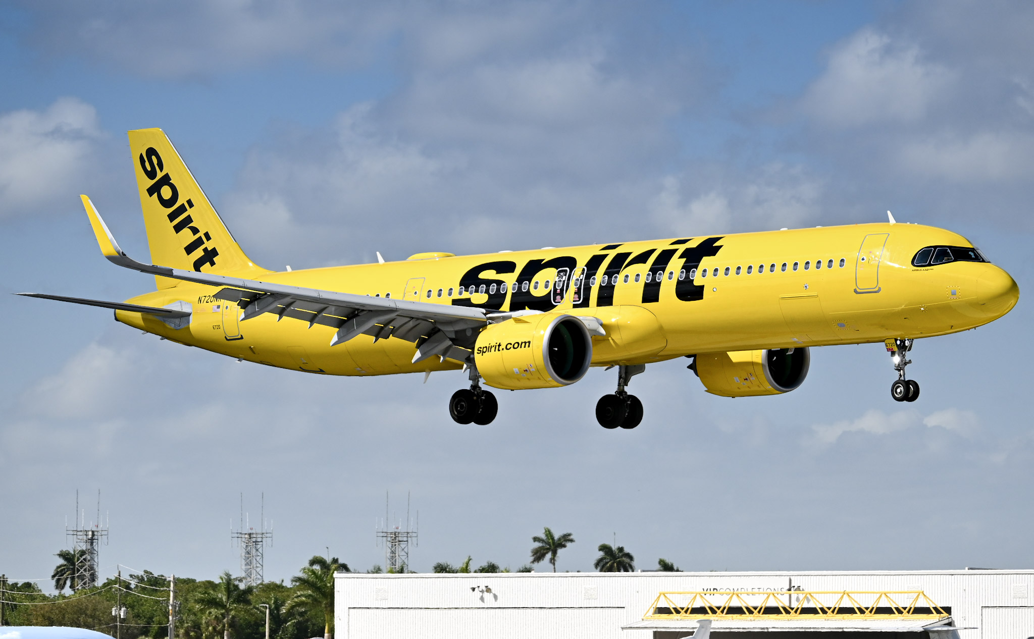 Full size: Spirit Airlines Airbus A321NEO N720NK at Fort Lauderdale/Hollywood International Airport