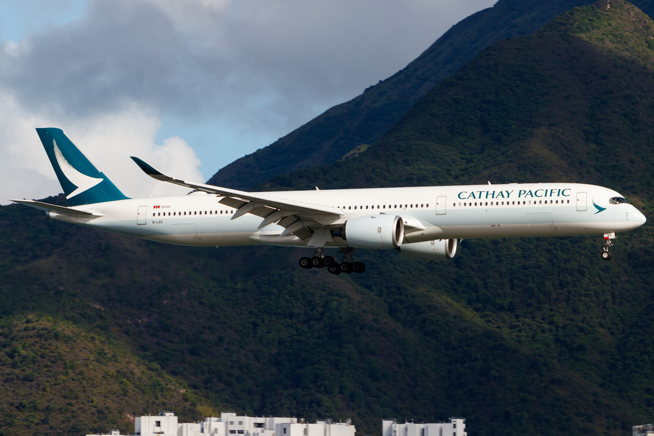 Full size: Cathay Pacific Airbus A350-1000 B-LXO at Hong Kong International Airport