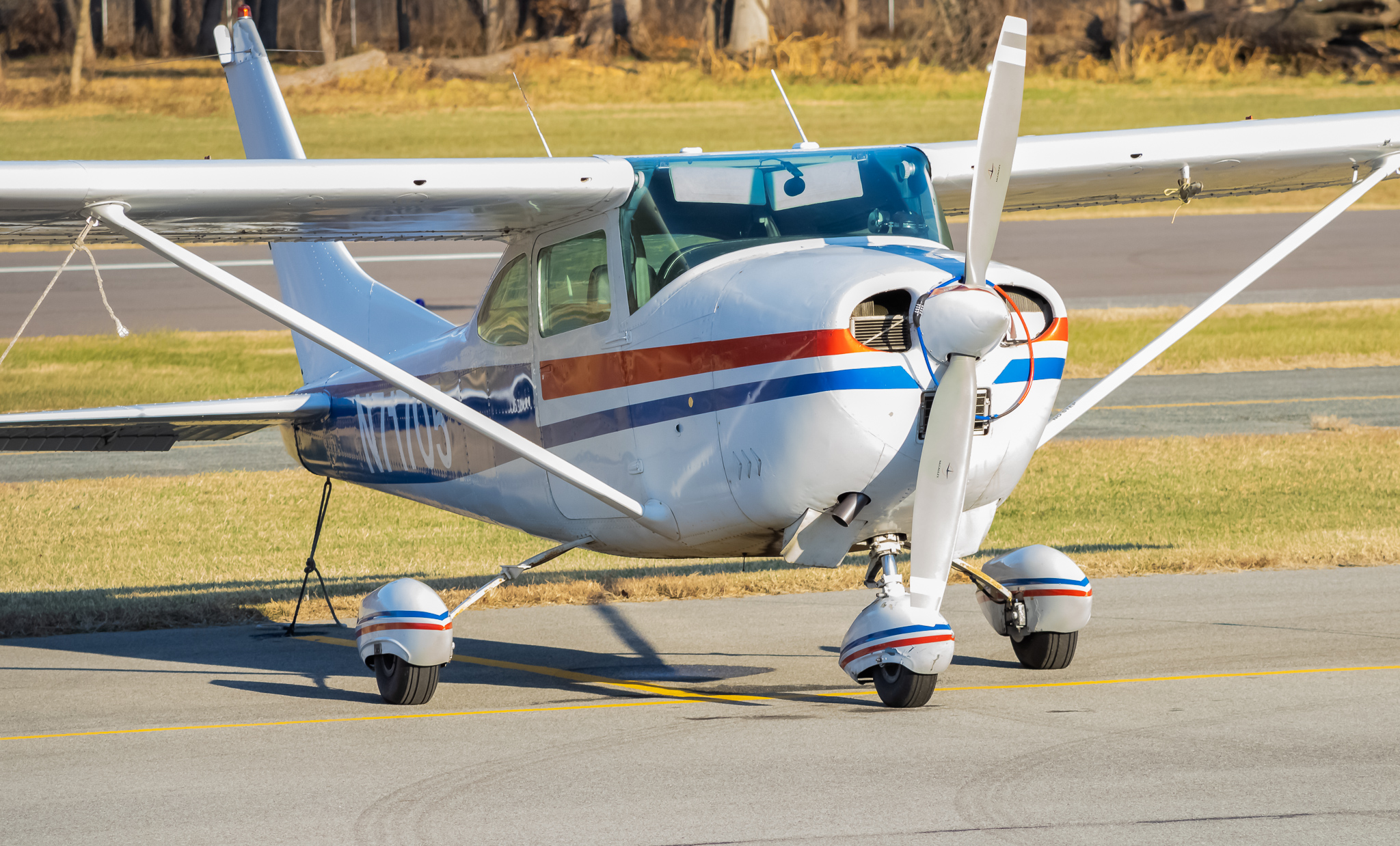 Full size: PRIVATE Cessna 182 Skylane N71705 at College Park Airport