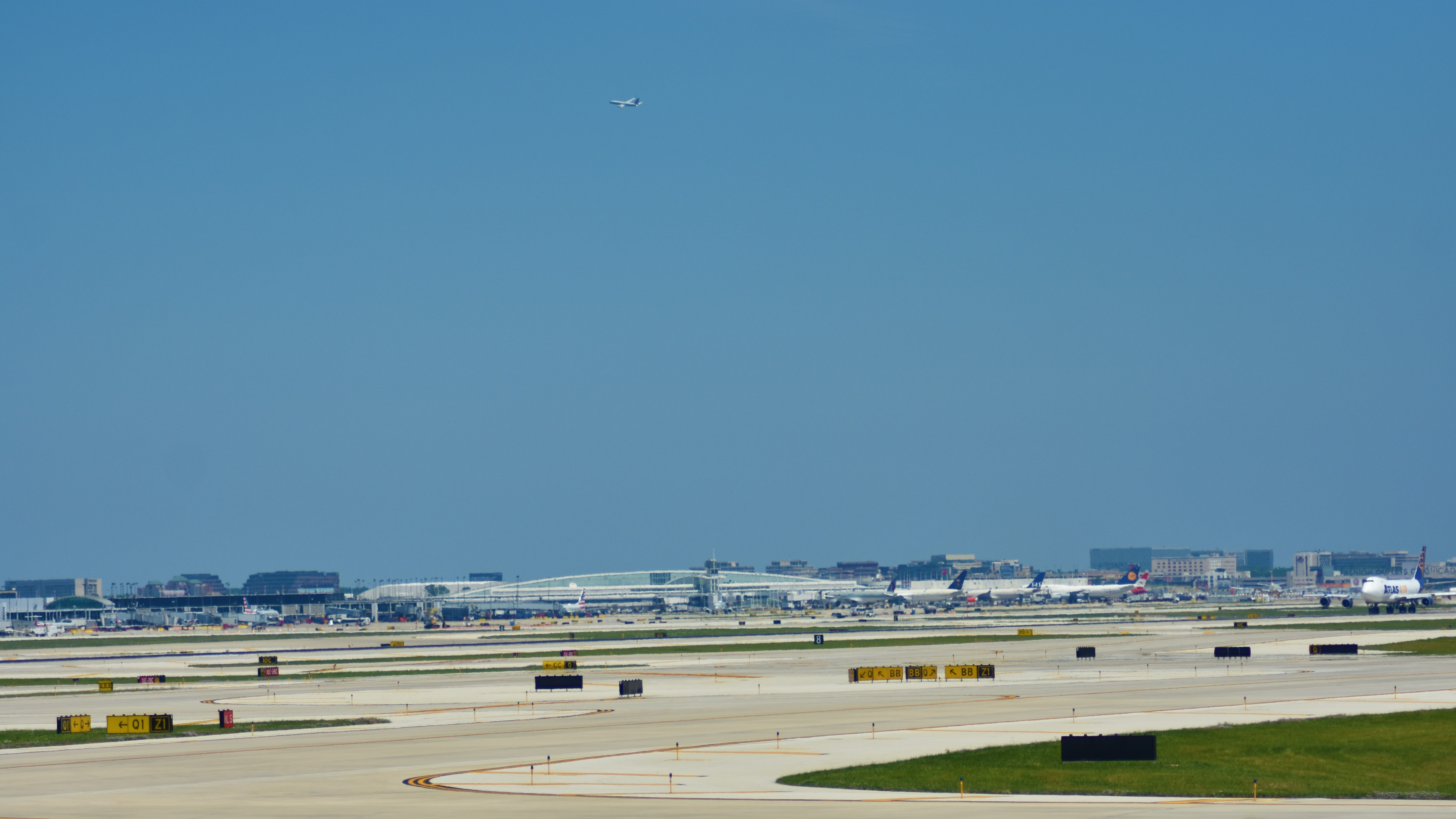 Full size: Airport Photo KORD at Chicago O'Hare International Airport