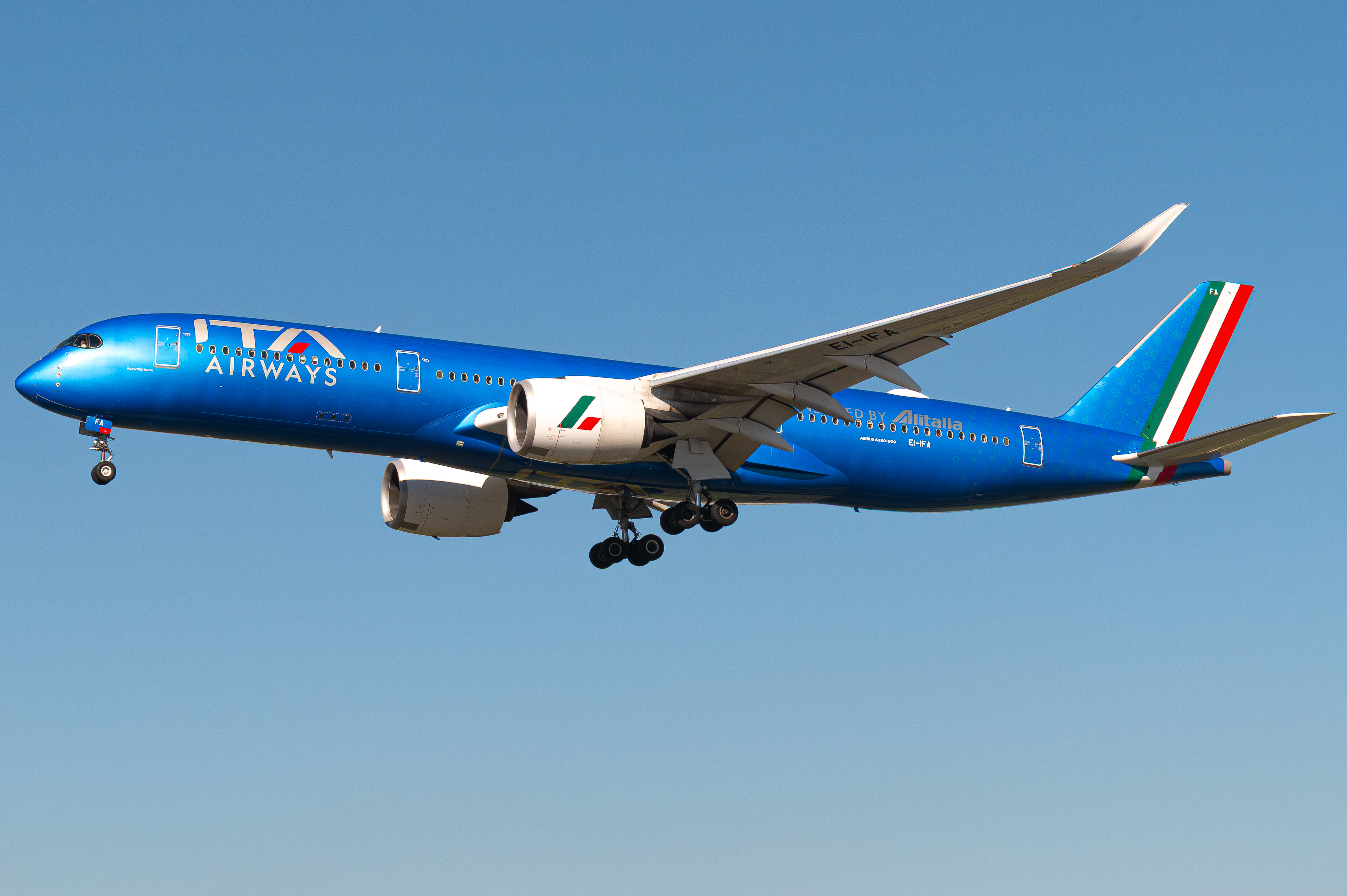 Full size: ITA Airways Airbus A350-900 EI-IFA at Los Angeles International Airport