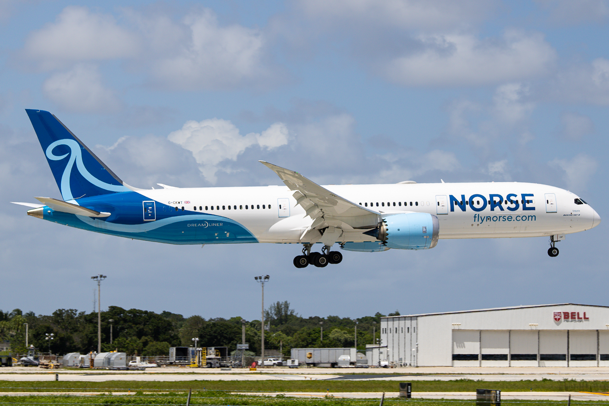 Full size: Norse Airways Boeing 787-9 G-CKWT at Fort Lauderdale/Hollywood International Airport