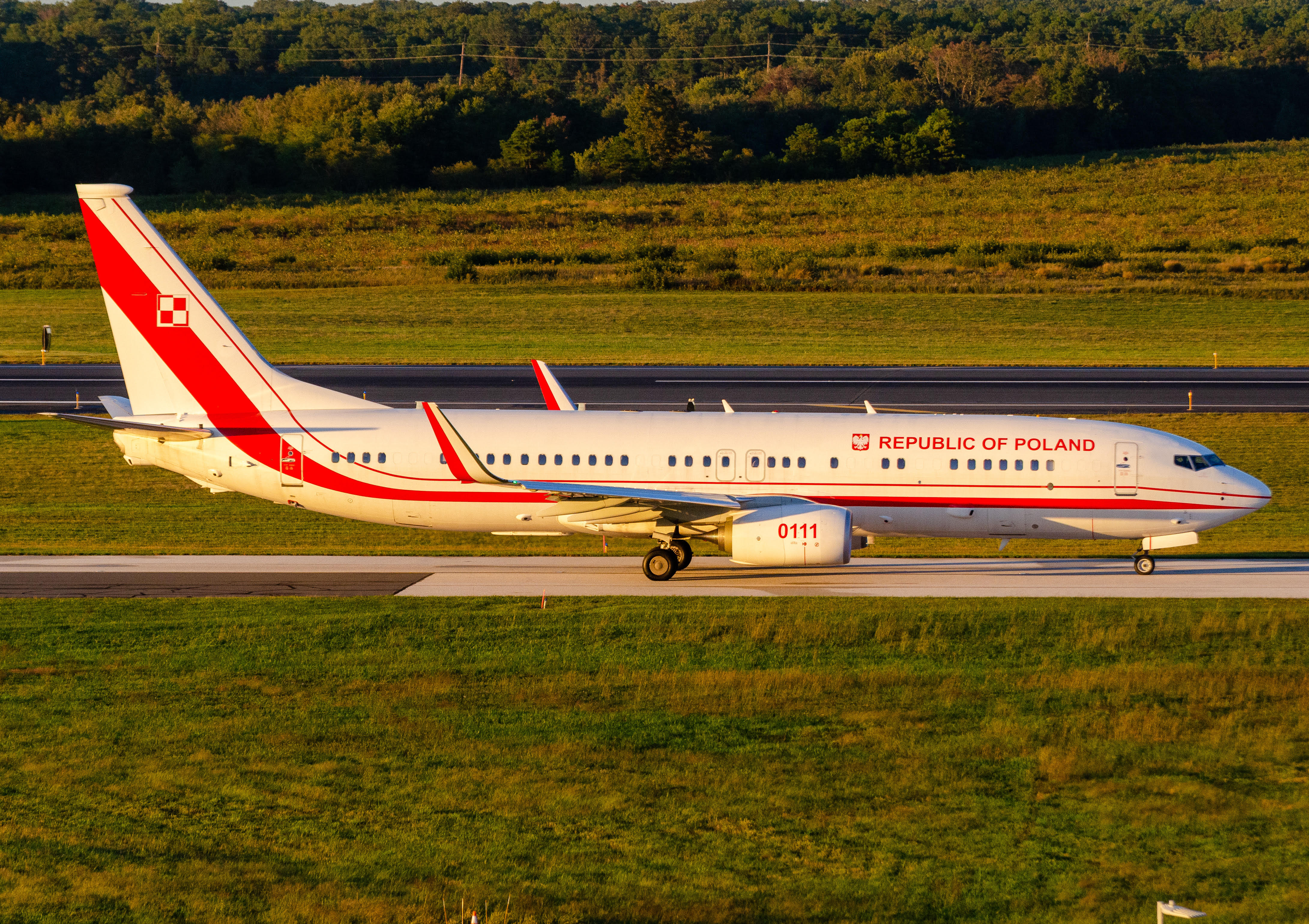 Full size: Polish Air Force Boeing 737-800 0111 at Atlantic City International Airport