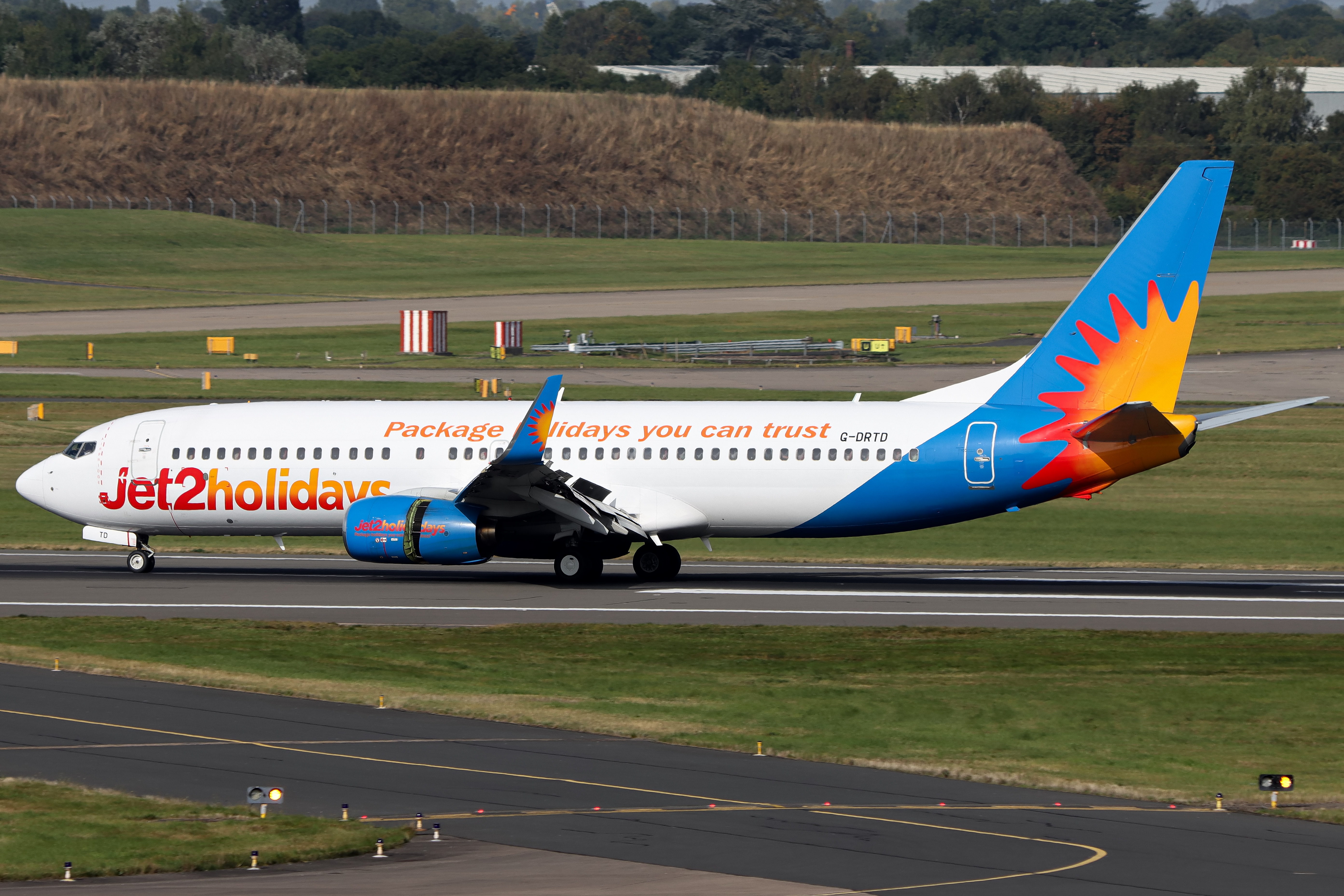 Full size: Jet2 Boeing 737-800 G-DRTD at Birmingham Airport