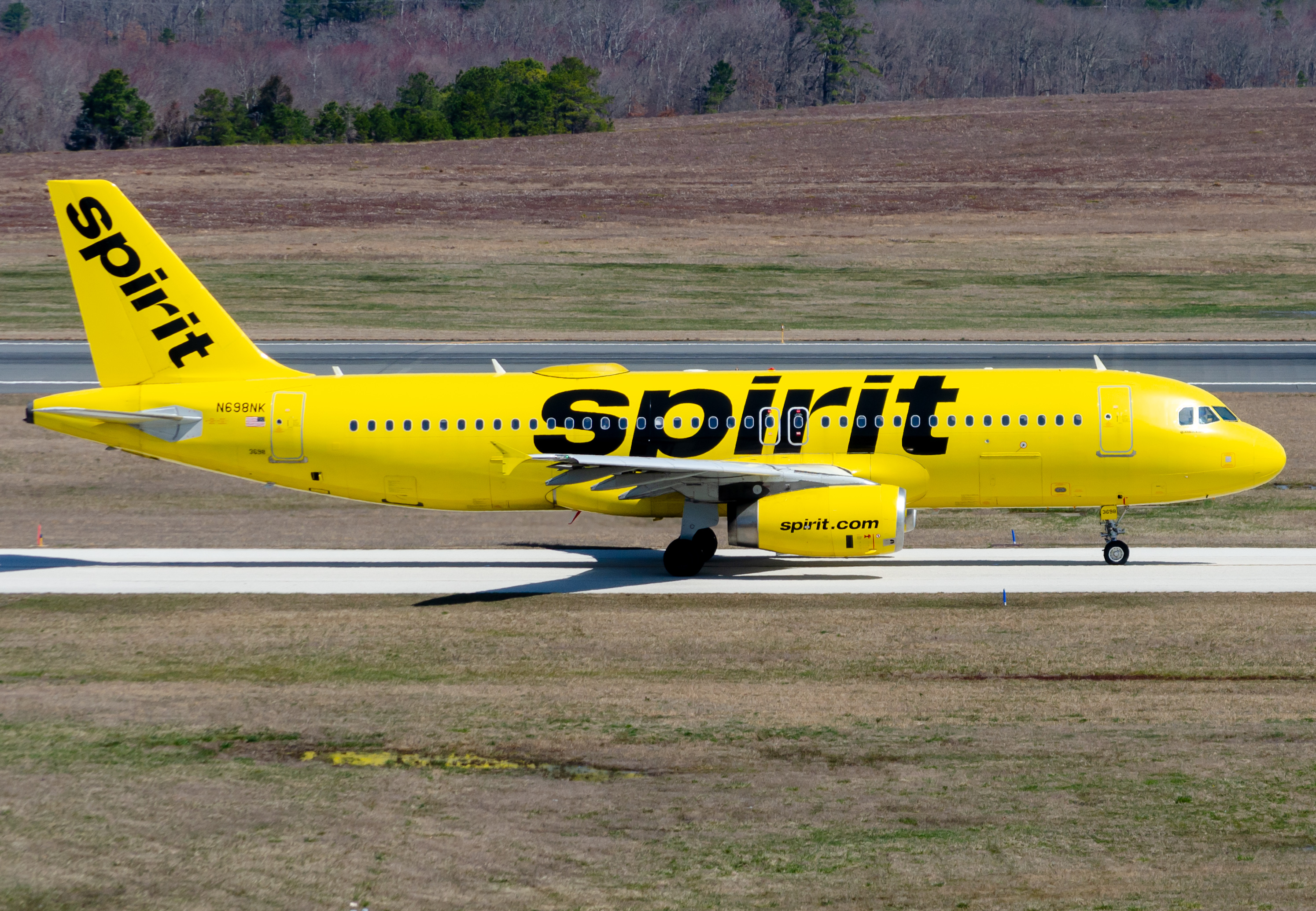 Full size: Spirit Airlines Airbus A320 N698NK at Atlantic City International Airport