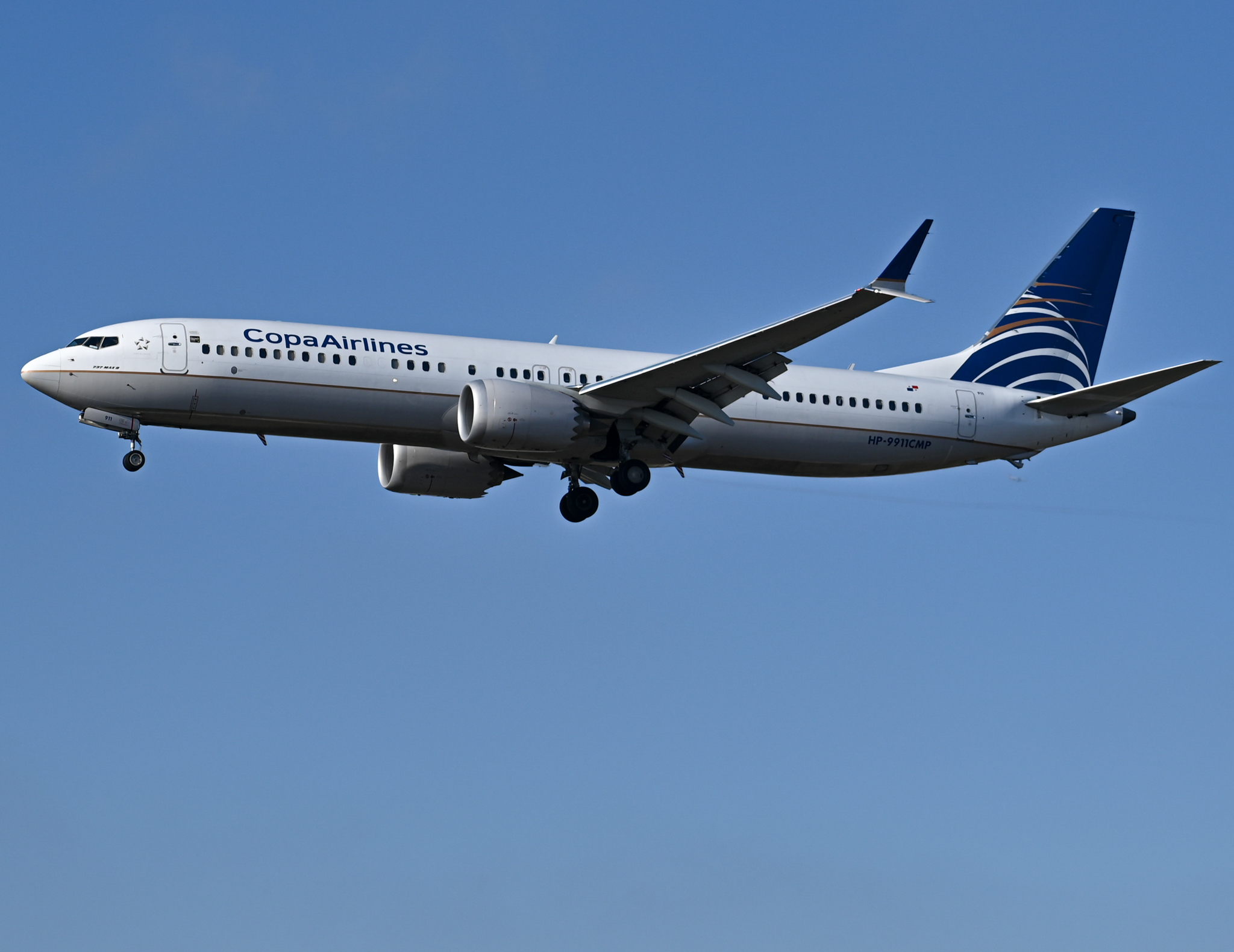 Full size: Copa Airlines Boeing 737 MAX 9 HP-9911CMP at Los Angeles International Airport
