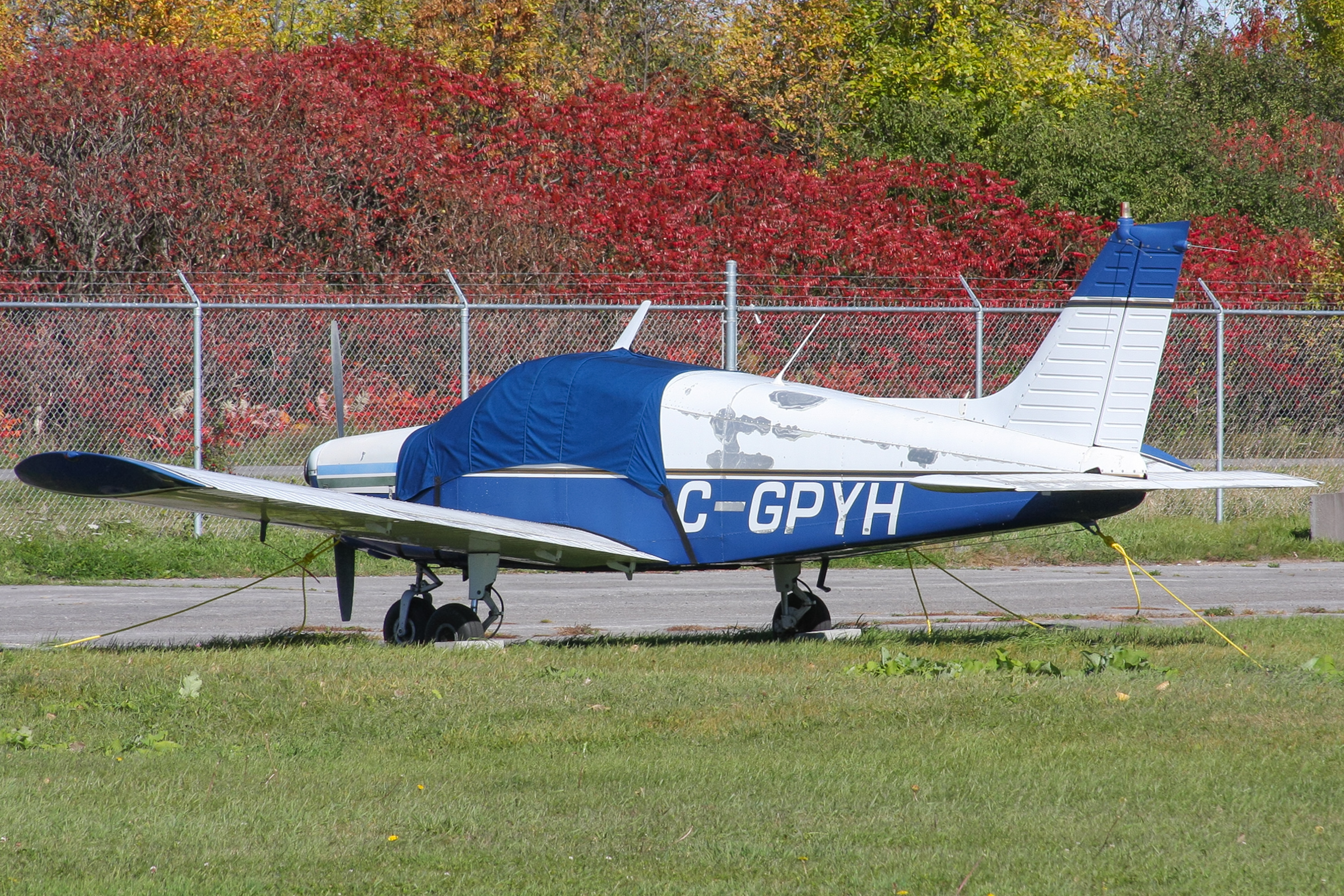 Full size: PRIVATE Piper PA-28 C-GPYH at Ottawa / Rockcliffe Airport