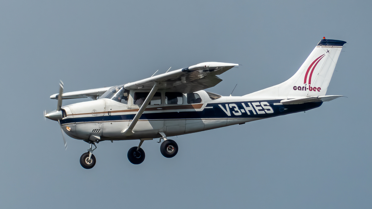 Full size: Cari-bee Air Services Cessna 206 V3-HES at Belize City Philip S. W. Goldson International Airport