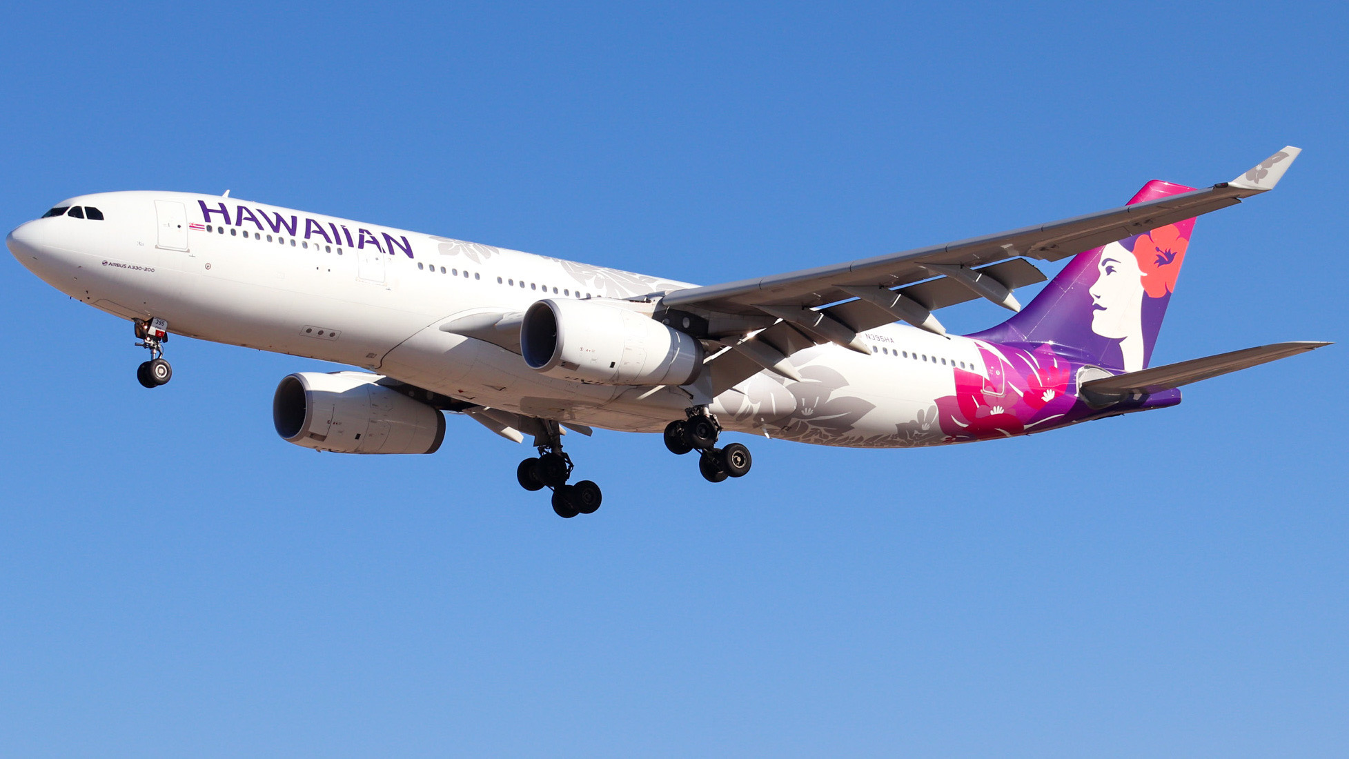 Full size: Hawaiian Airlines Airbus A330-200 N395HA at Harry Reid International Airport