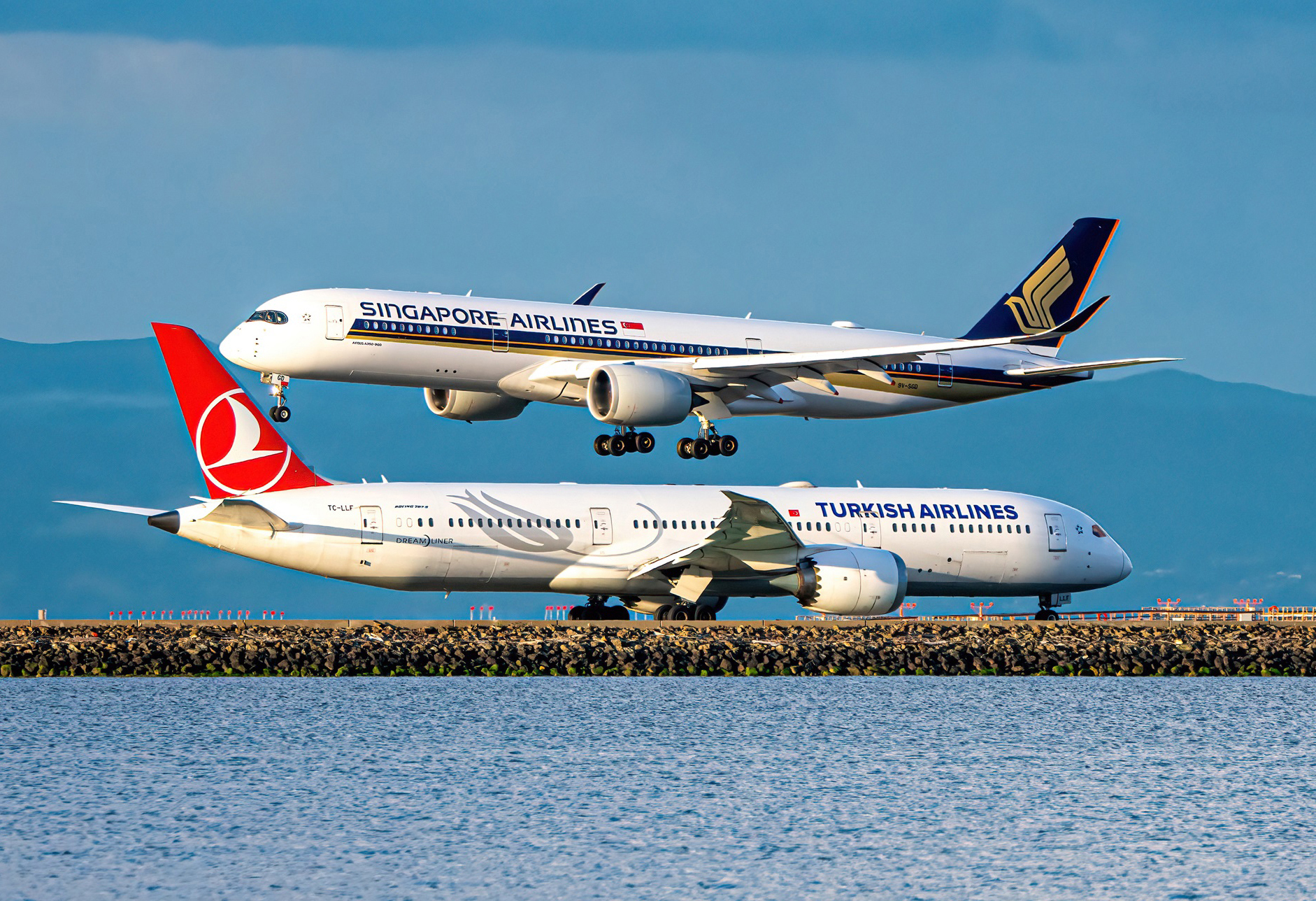 Full size: Singapore Airlines Airbus A350-900 9V-SGD at San Francisco International Airport