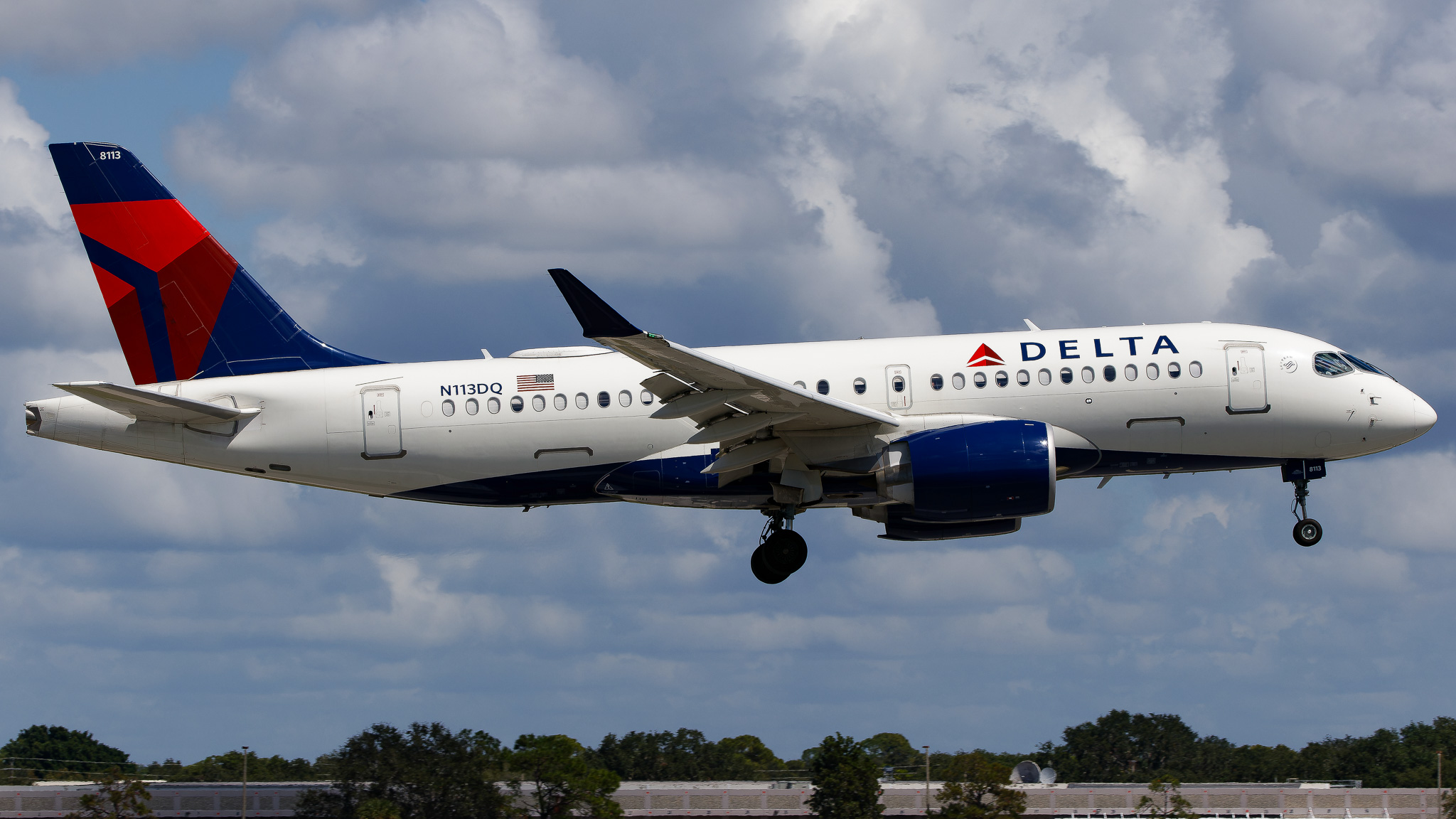 Full size: Delta Airlines Airbus A220-100 N113DQ at Sarasota/Bradenton International Airport