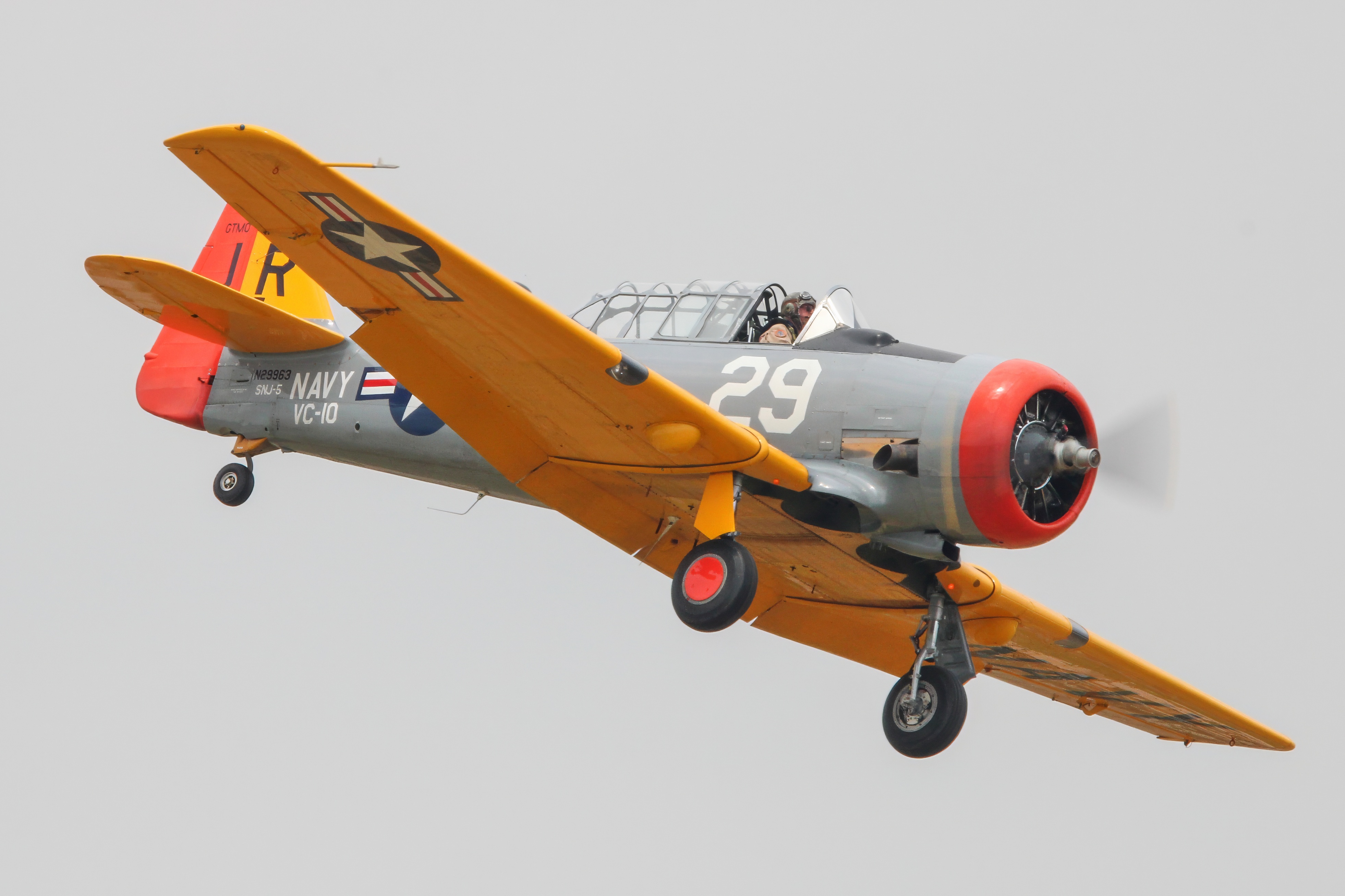Full size: PRIVATE North American T-6 Texan N29963 at Reading Regional Airport/Carl A Spaatz Field