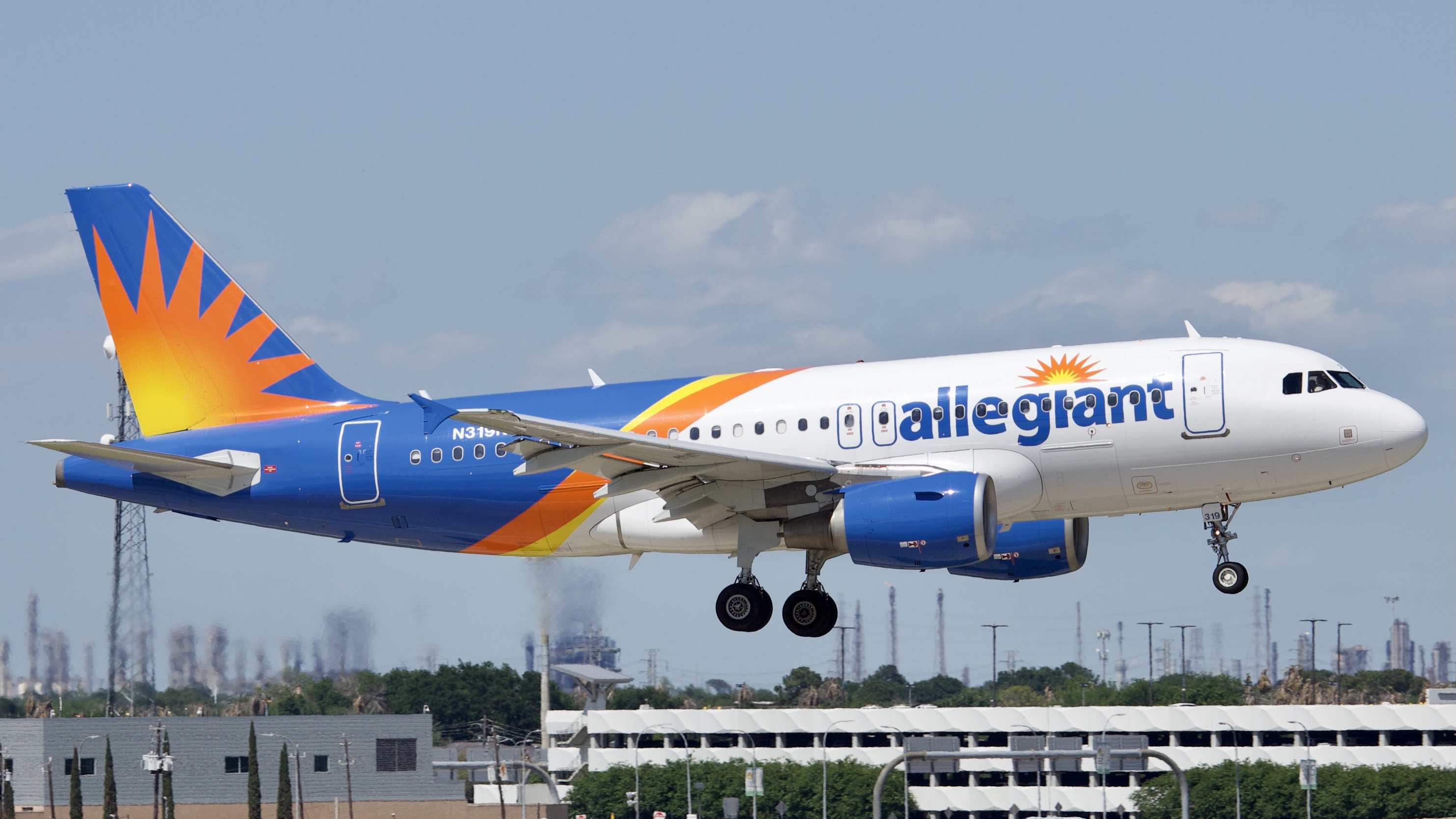 Full size: Allegiant Air Airbus A319 N319NV at William P Hobby Airport