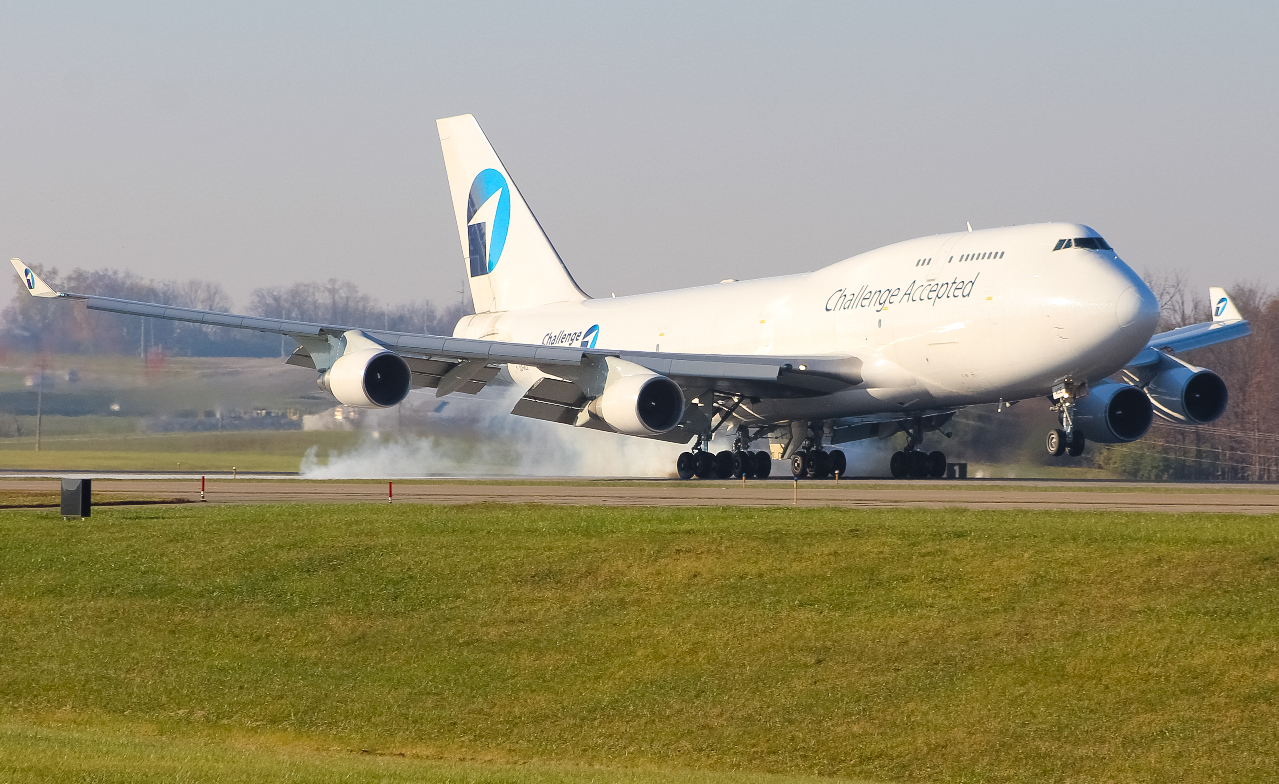 Full size: Challenge Airlines Boeing 747-400F OO-ACE at Cincinnati/Northern Kentucky International Airport