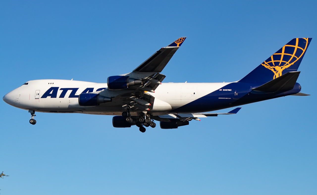 Full size: Atlas Air Boeing 747-400F N487MC at Miami International Airport