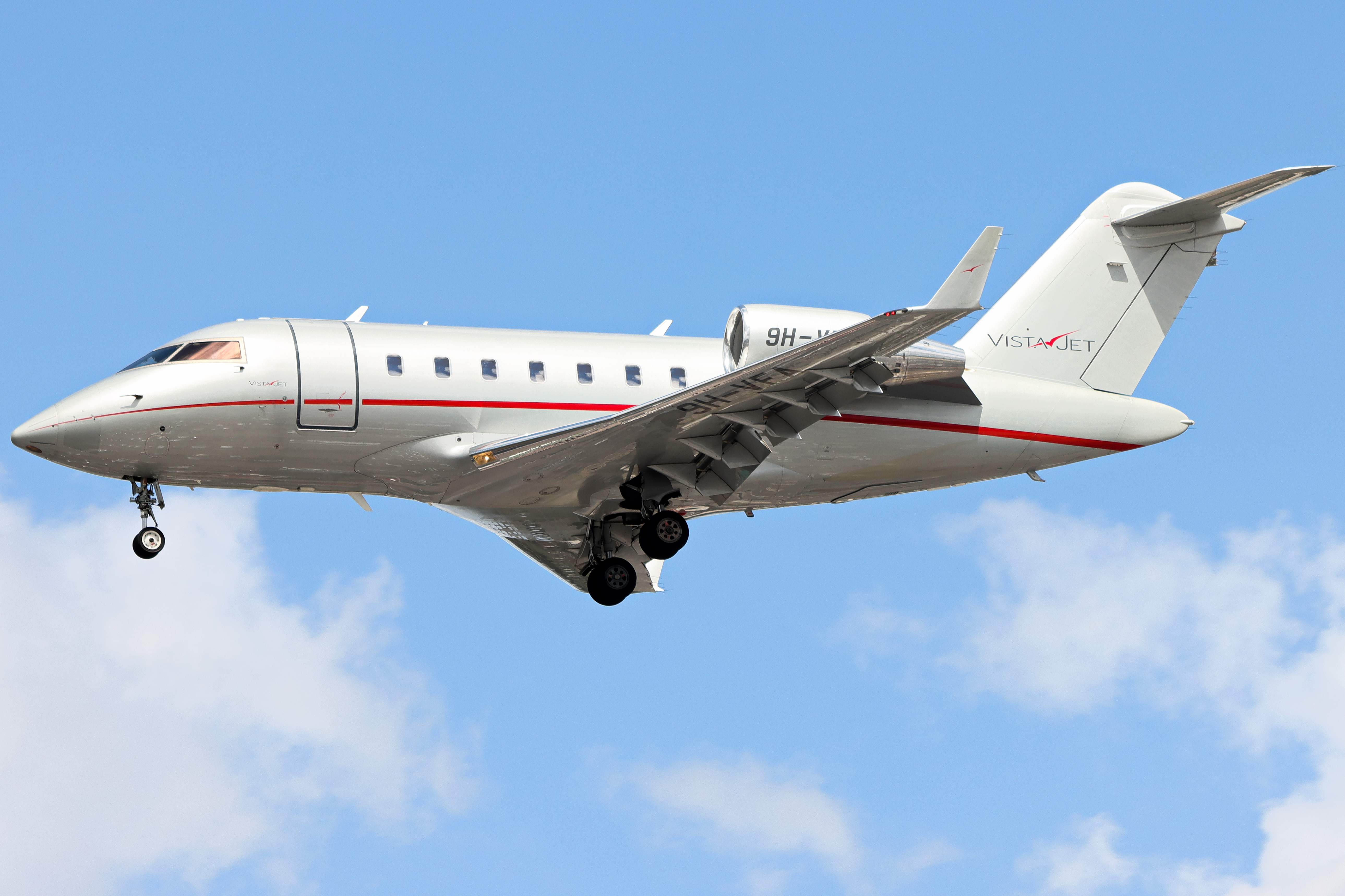 Full size: VistaJet Bombardier Challenger 605 9H-VFA at London Heathrow International Airport