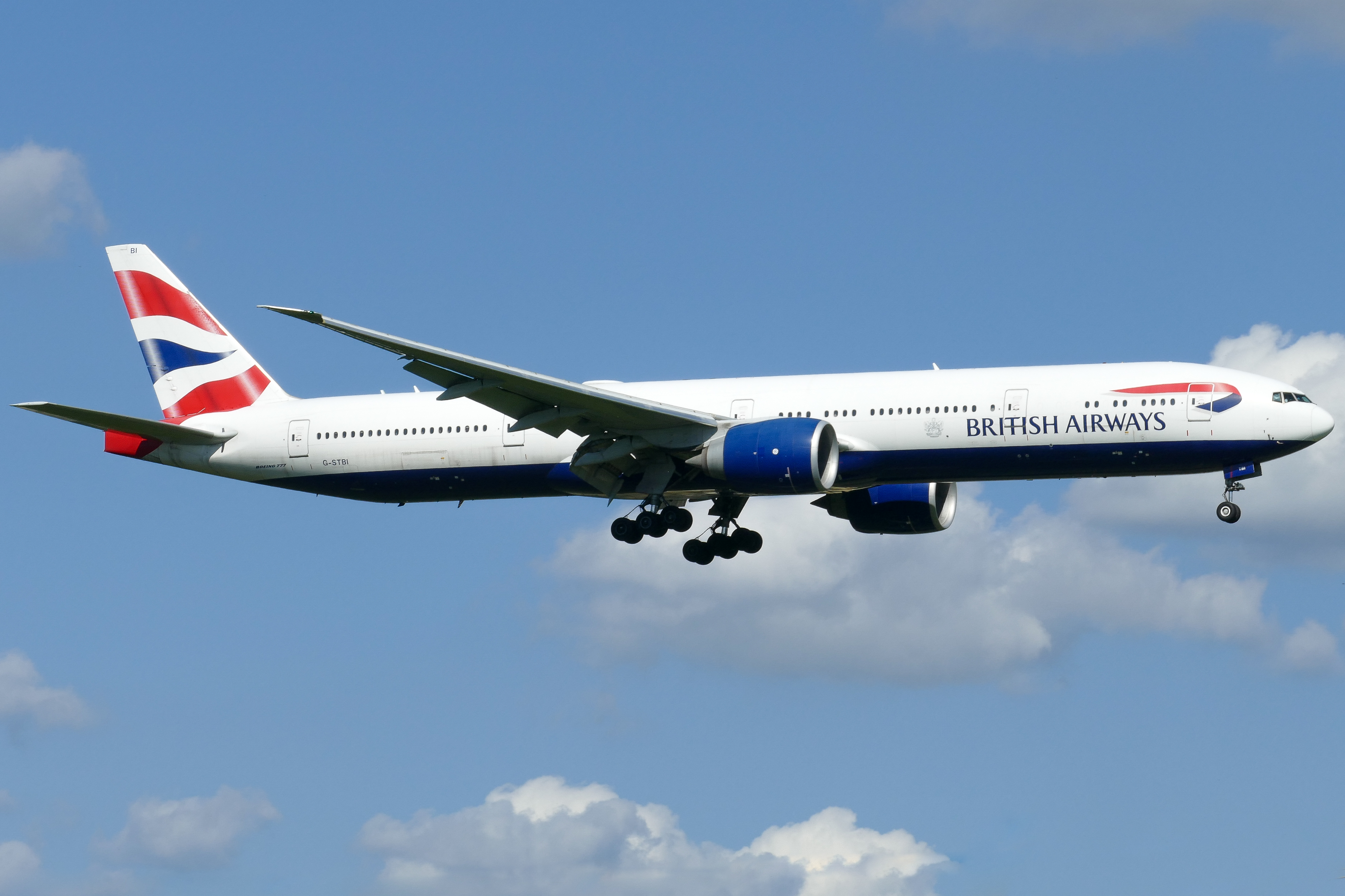 Full size: British Airways Boeing 777-300ER G-STBI at Austin-Bergstrom International Airport