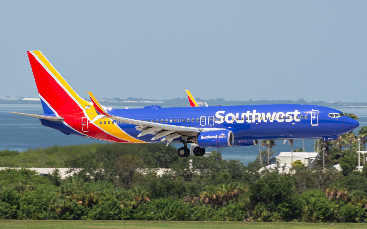 Full size: Southwest Airlines 737-800 N8626B at Tampa International Airport