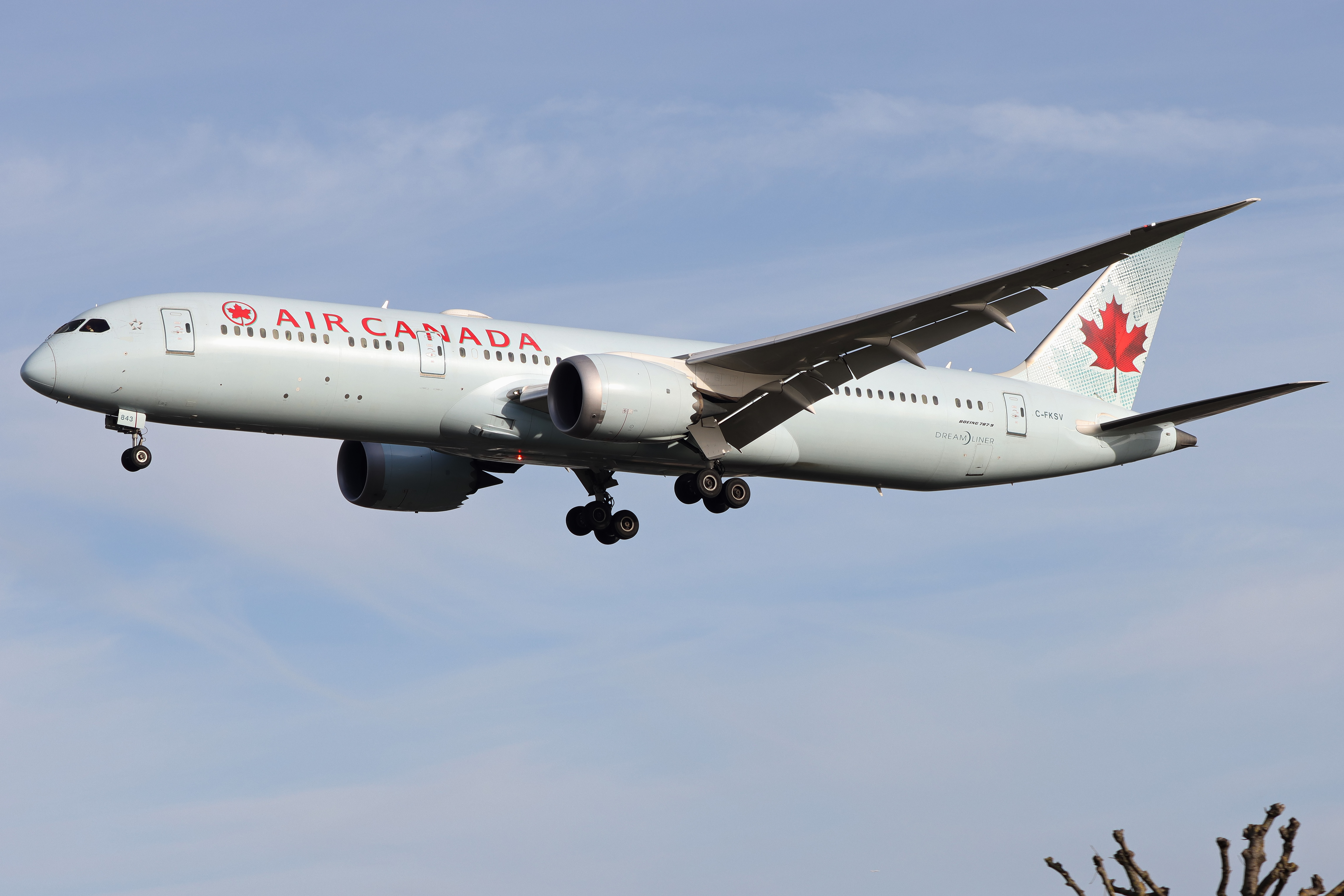 Full size: Air Canada Boeing 787-9 C-FKSV at London Heathrow International Airport