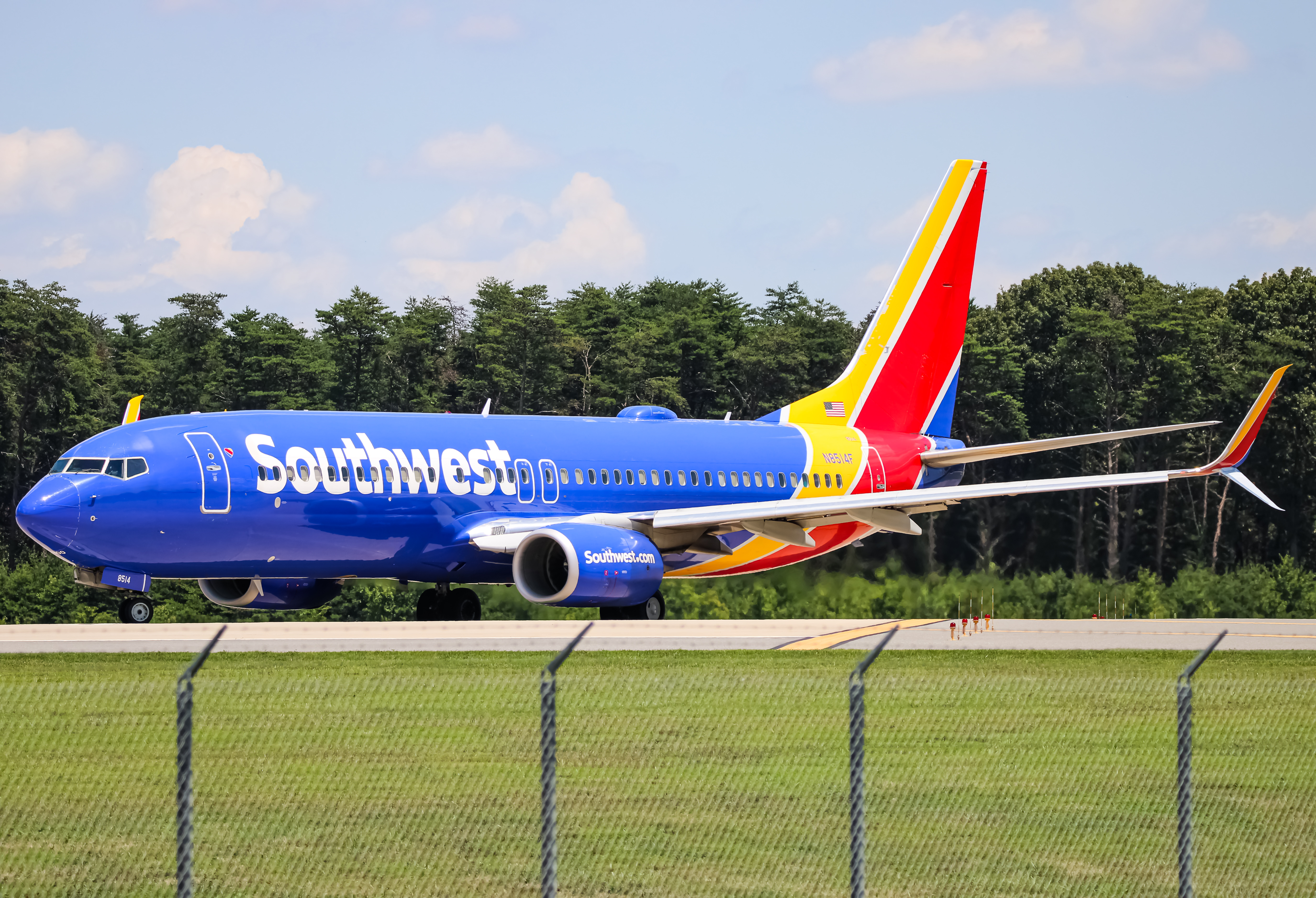 Full size: Southwest Airlines Boeing 737-800 N8514F at Baltimore/Washington International Thurgood Marshall Airport