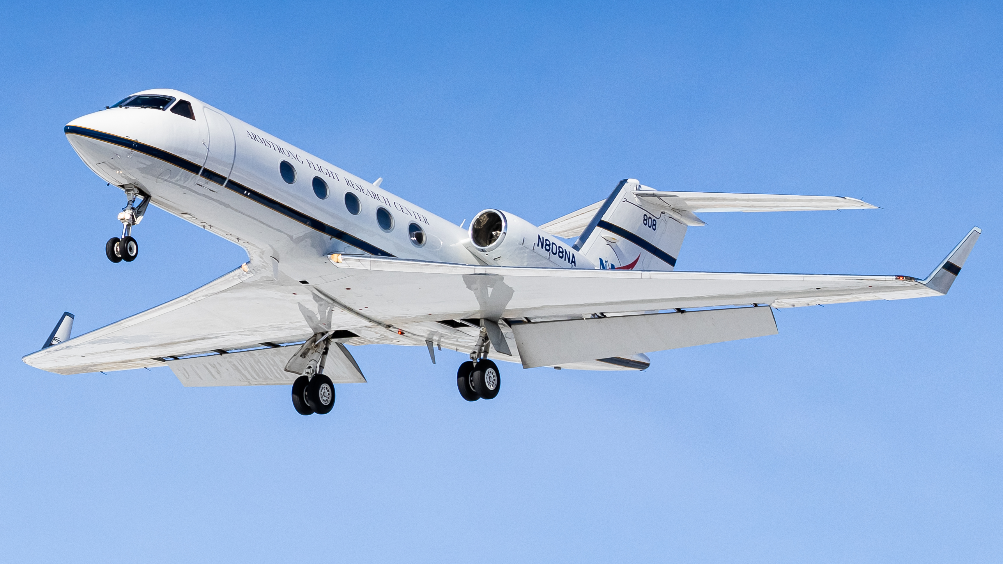 Full size: NASA Gulfstream III N808NA at Centennial Airport