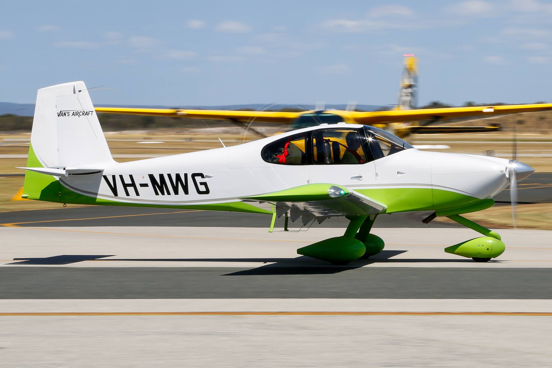 Full size: PRIVATE Van\'s RV-10 VH-MWG at Perth Jandakot Airport