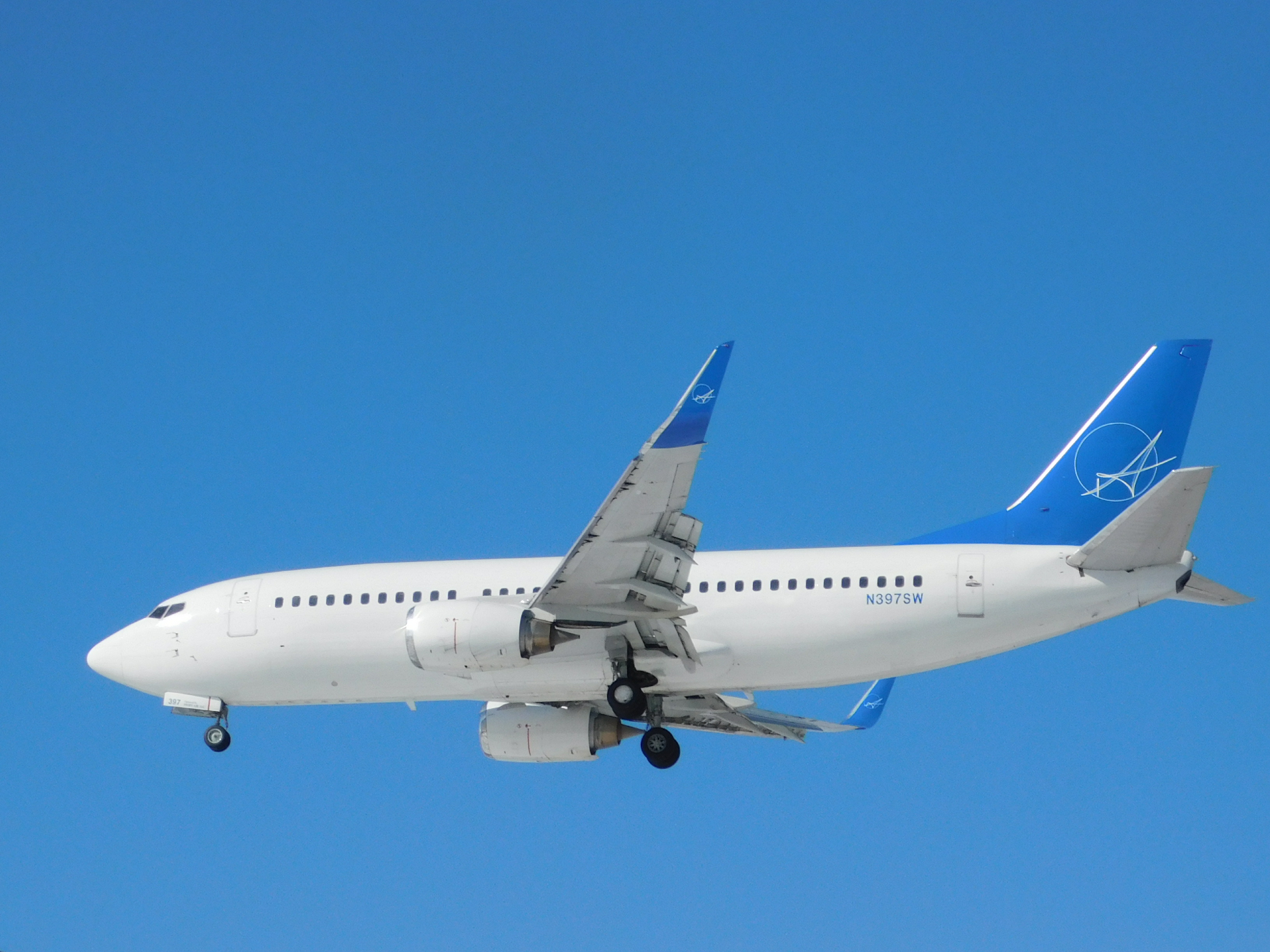 Full size: Swift Air Boeing 737-700 N397SW at General Mitchell International Airport