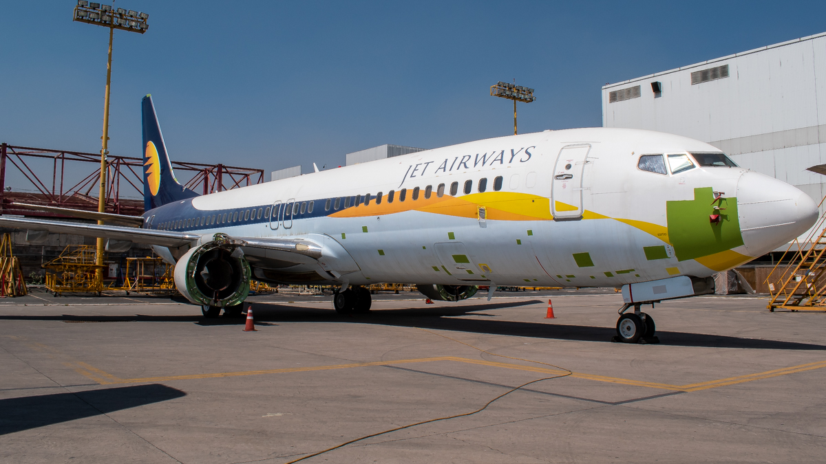 Full size: Jet Airways Boeing 737-800 N67TC at Mexico City International Airport