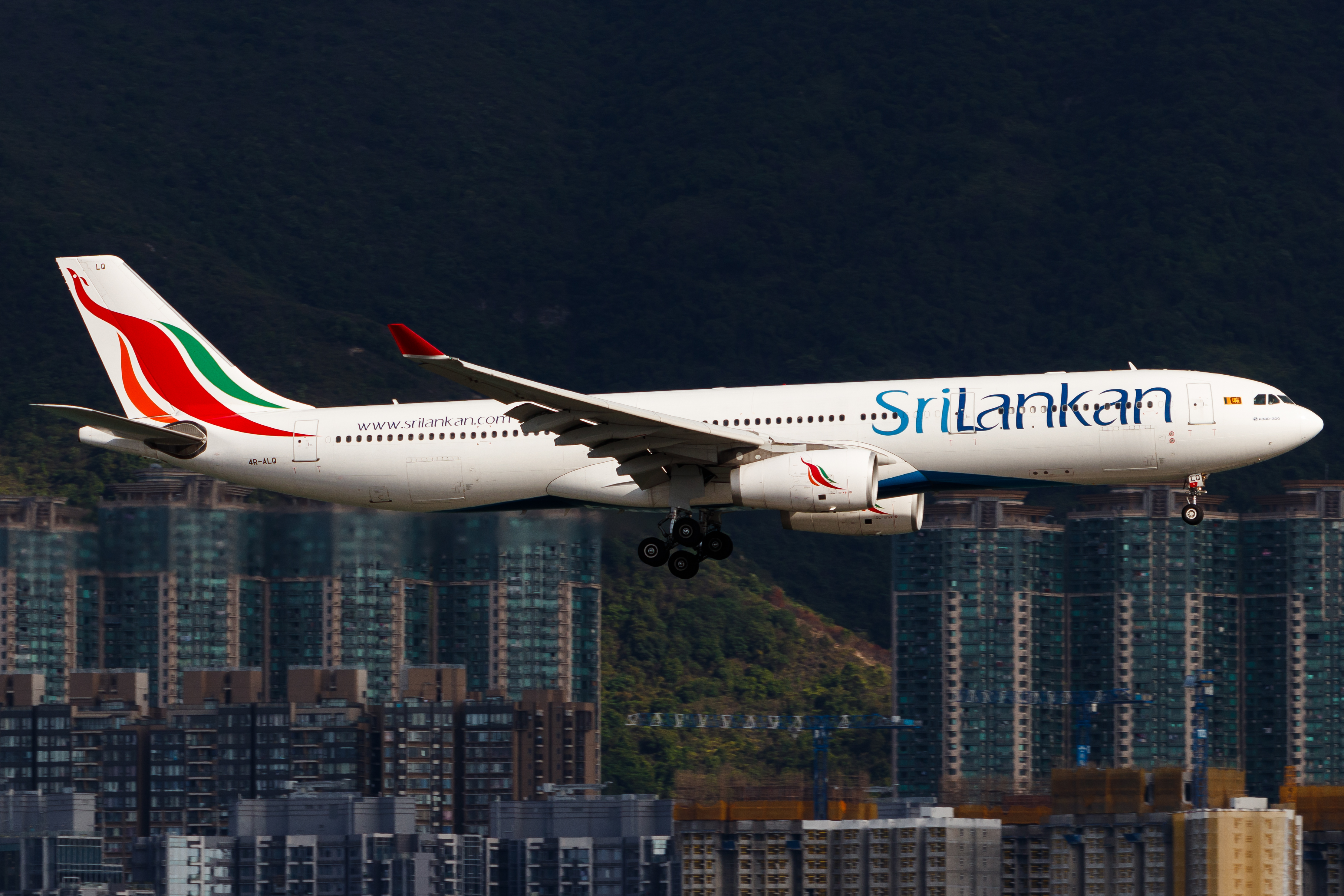 Full size: SriLankan Airlines Airbus A330-300 4R-ALQ at Hong Kong International Airport