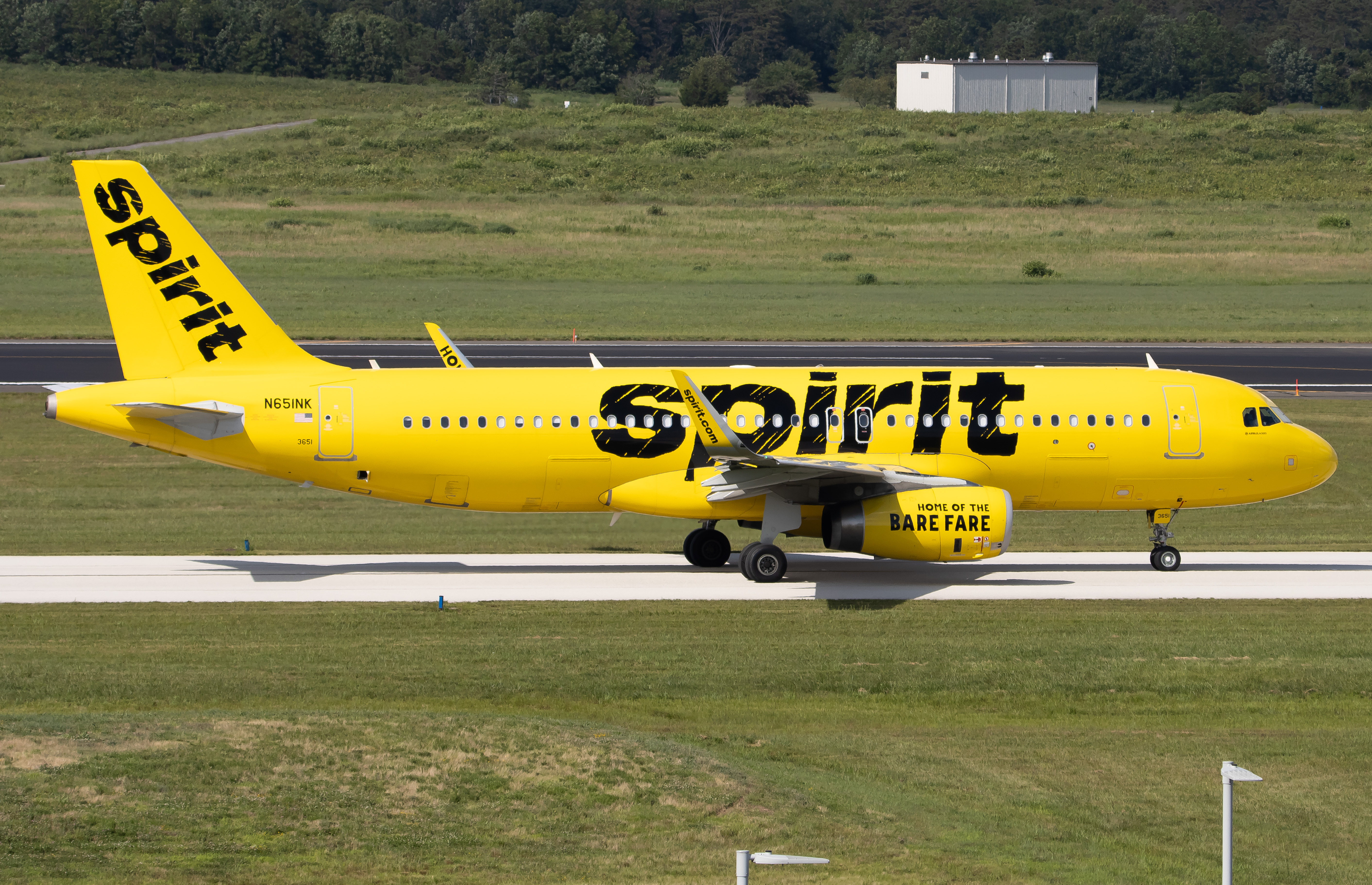Full size: Spirit Airlines Airbus A320 N651NK at Atlantic City International Airport
