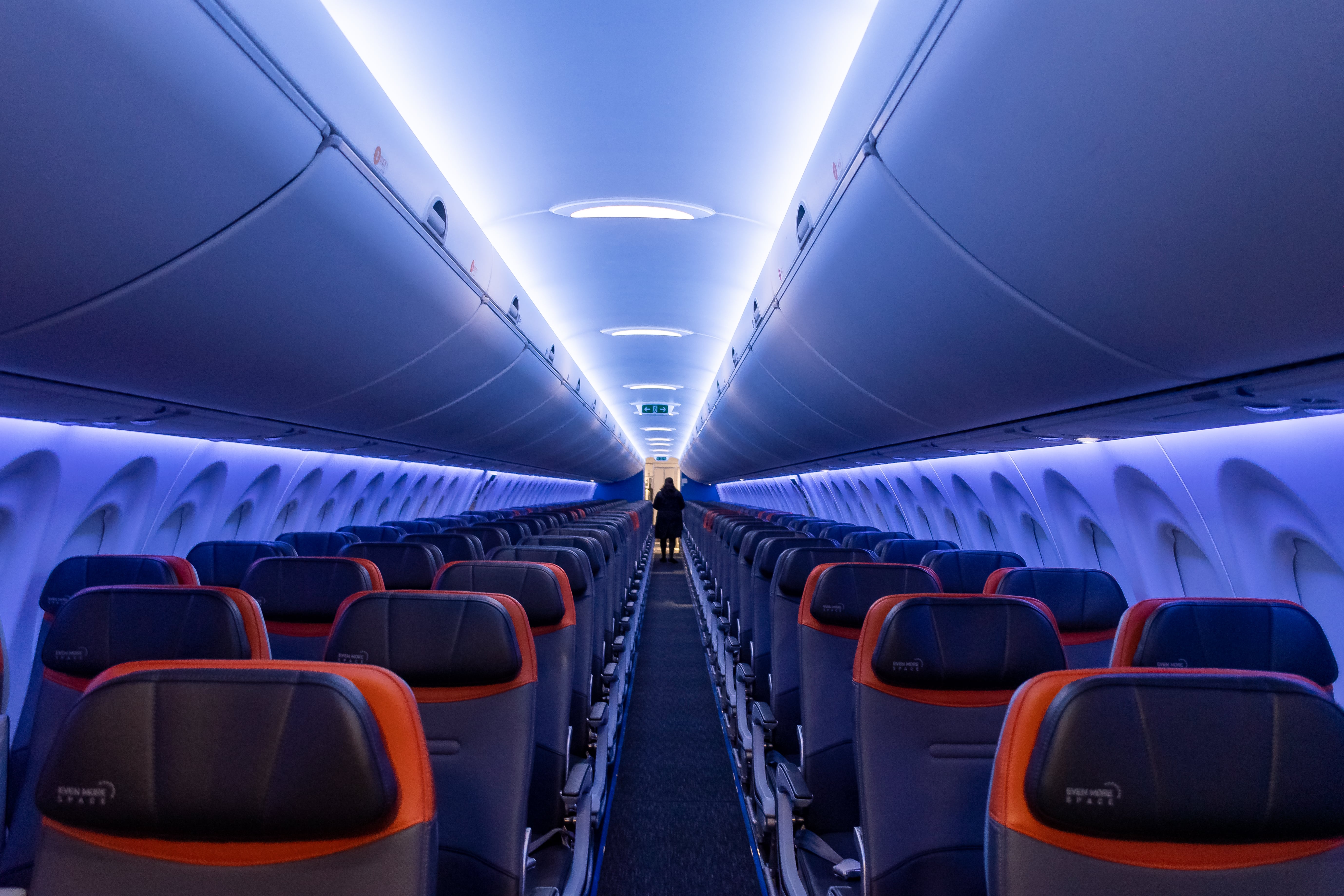 Full size: JetBlue Airways Airbus A220-300 N3062J at General Edward Lawrence Logan International Airport