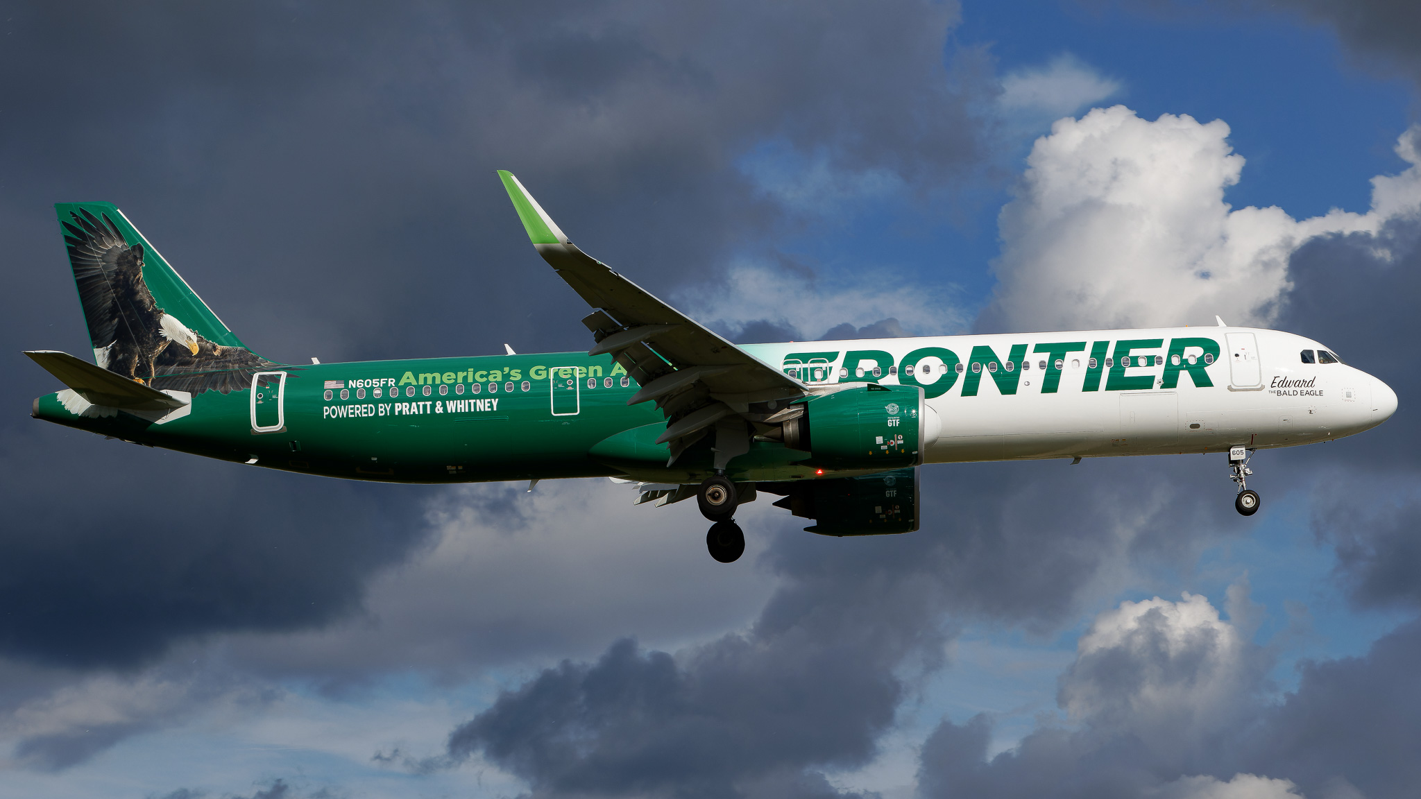 Full size: Frontier Airlines Airbus A321NEO N605FR at Tampa International Airport