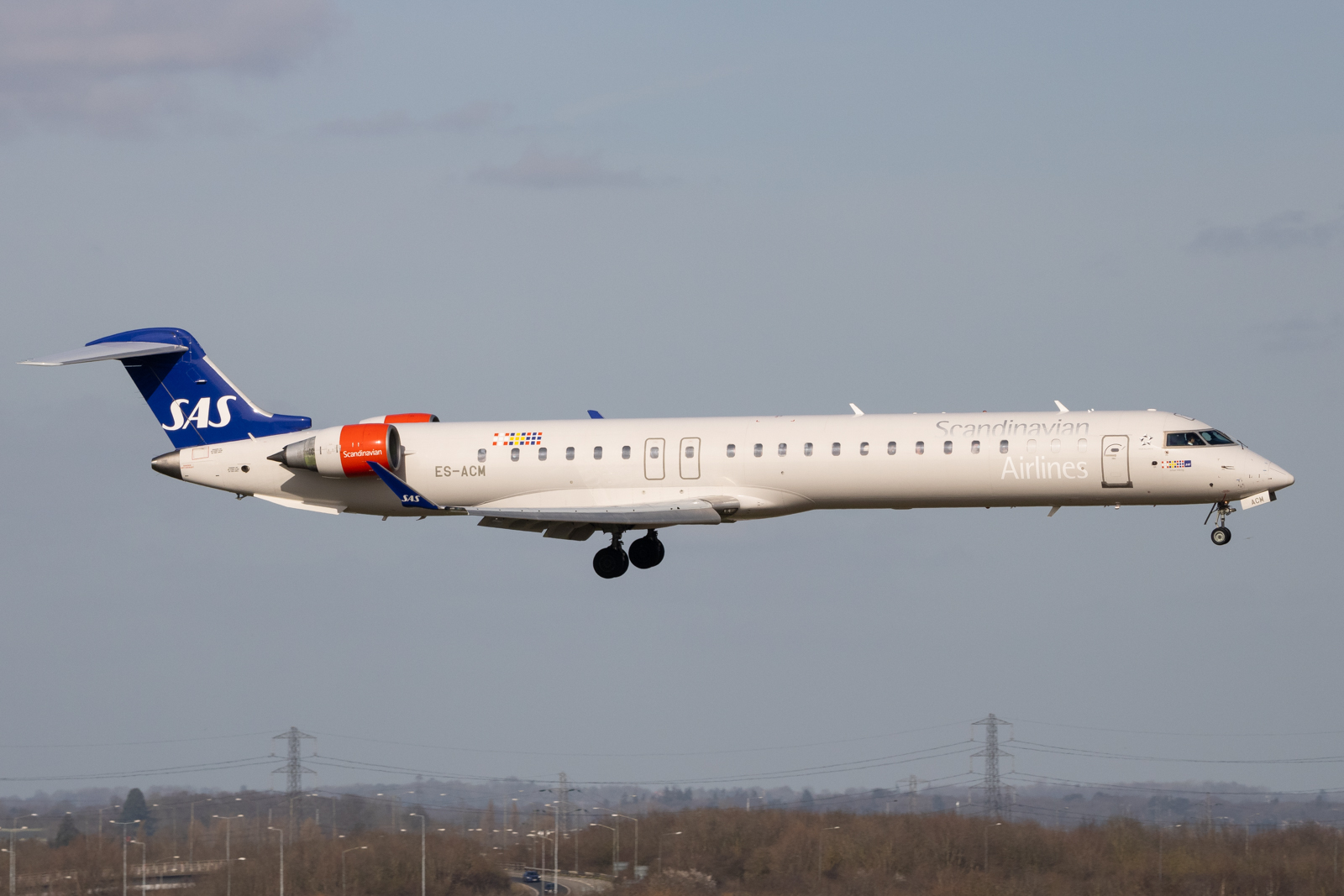 Full size: Scandinavian Airlines Mitsubishi CRJ-900 ES-ACM at London Heathrow International Airport