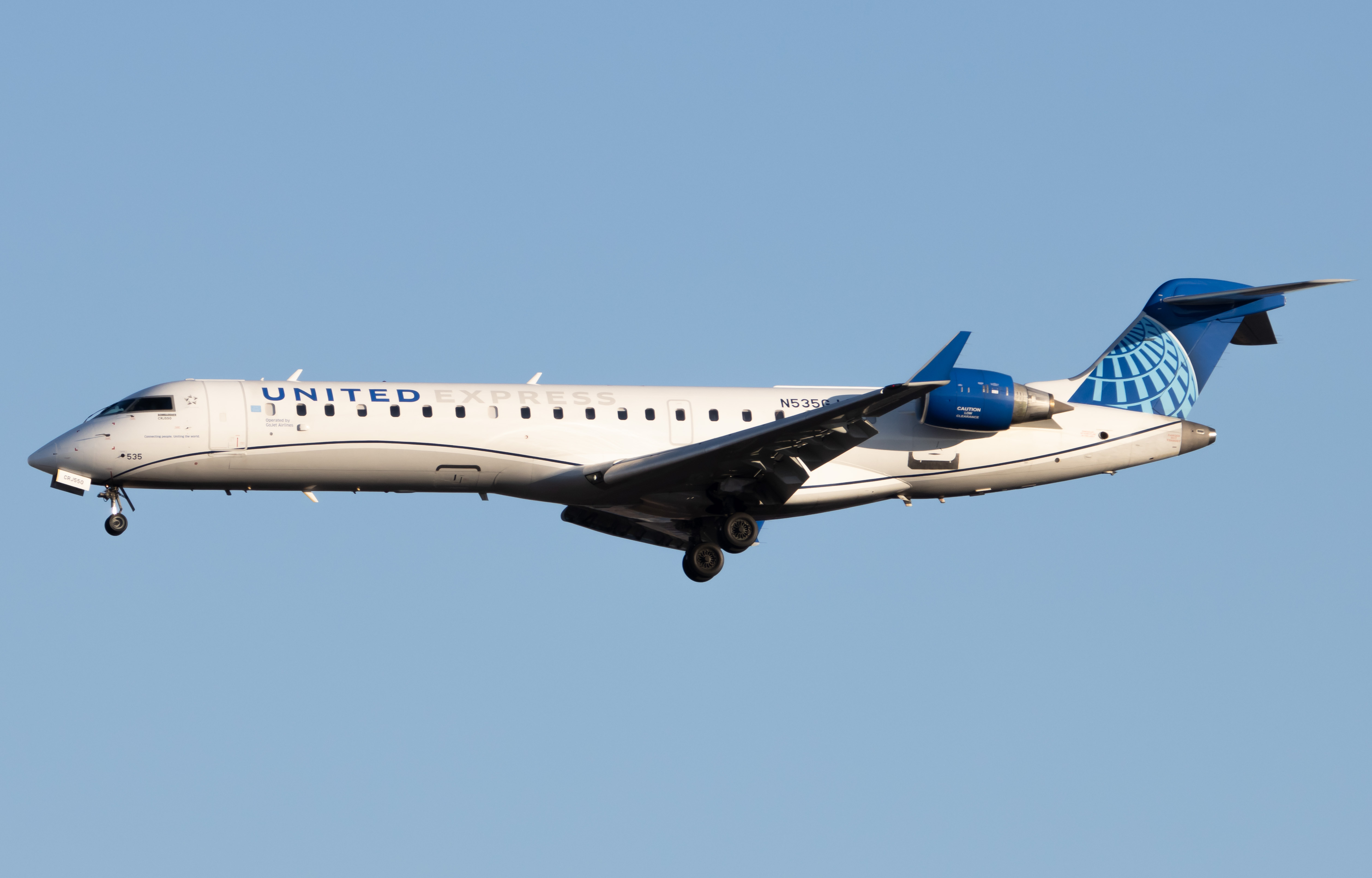 Full size: United Express Mitsubishi CRJ-550 N535GJ at Newark Liberty International Airport