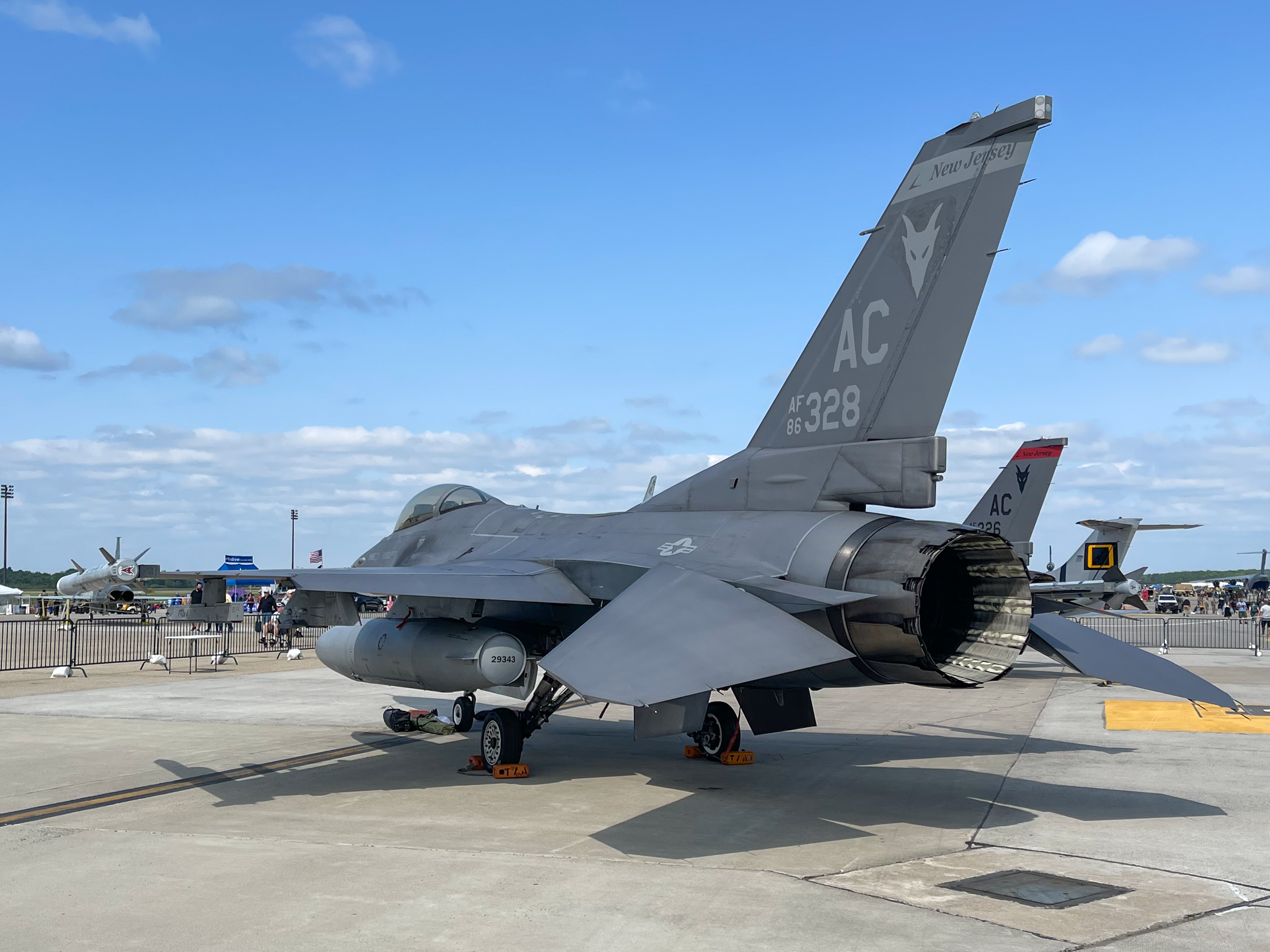 Full size: USAF - United States Air Force General Dynamics F-16C Fighting Falcon 86-0328 at McGuire Field (Joint Base Mc Guire Dix Lakehurst) Airport