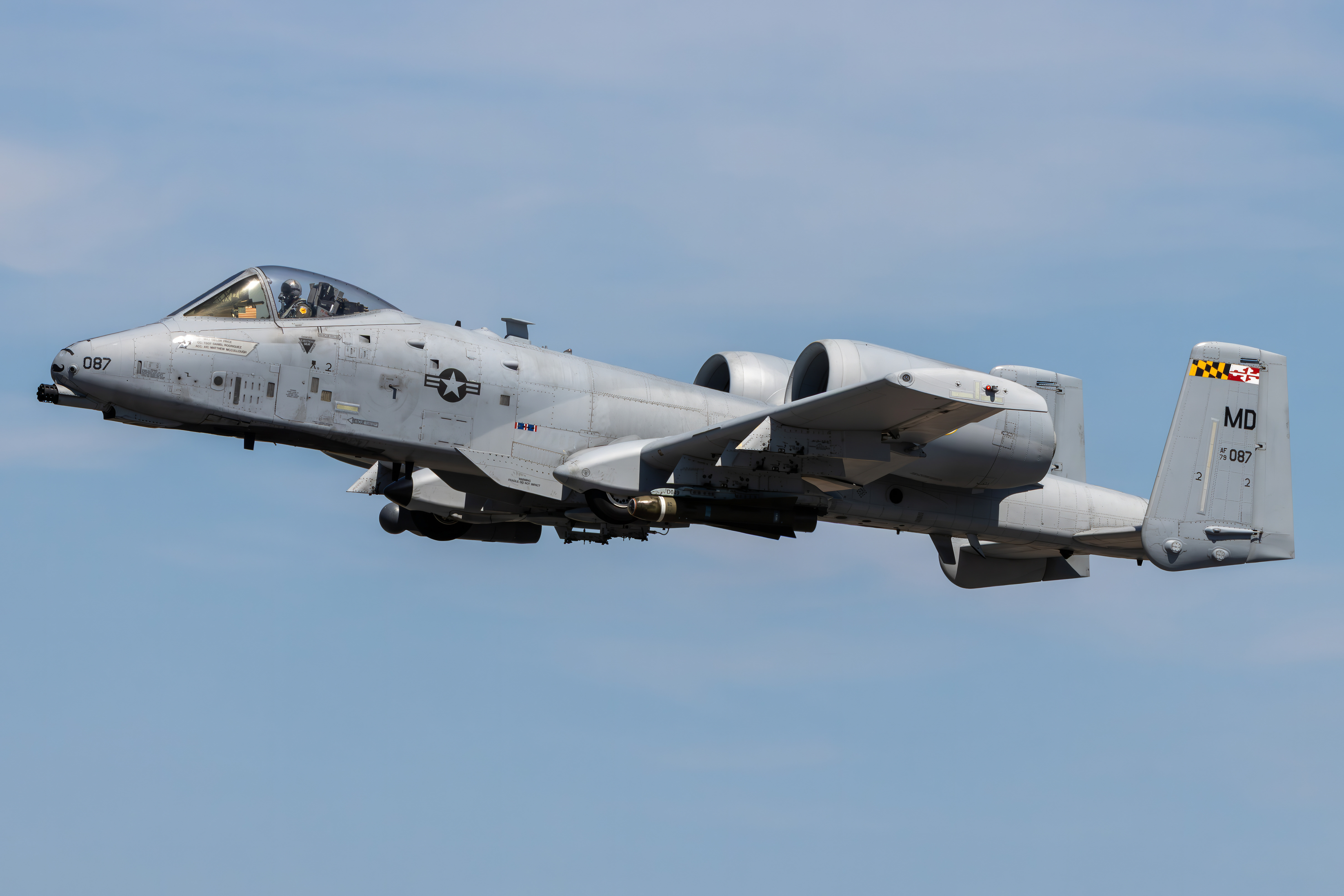 Full size: USAF - United States Air Force Fairchild A-10 Thunderbolt 79-0087 at Martin State Airport