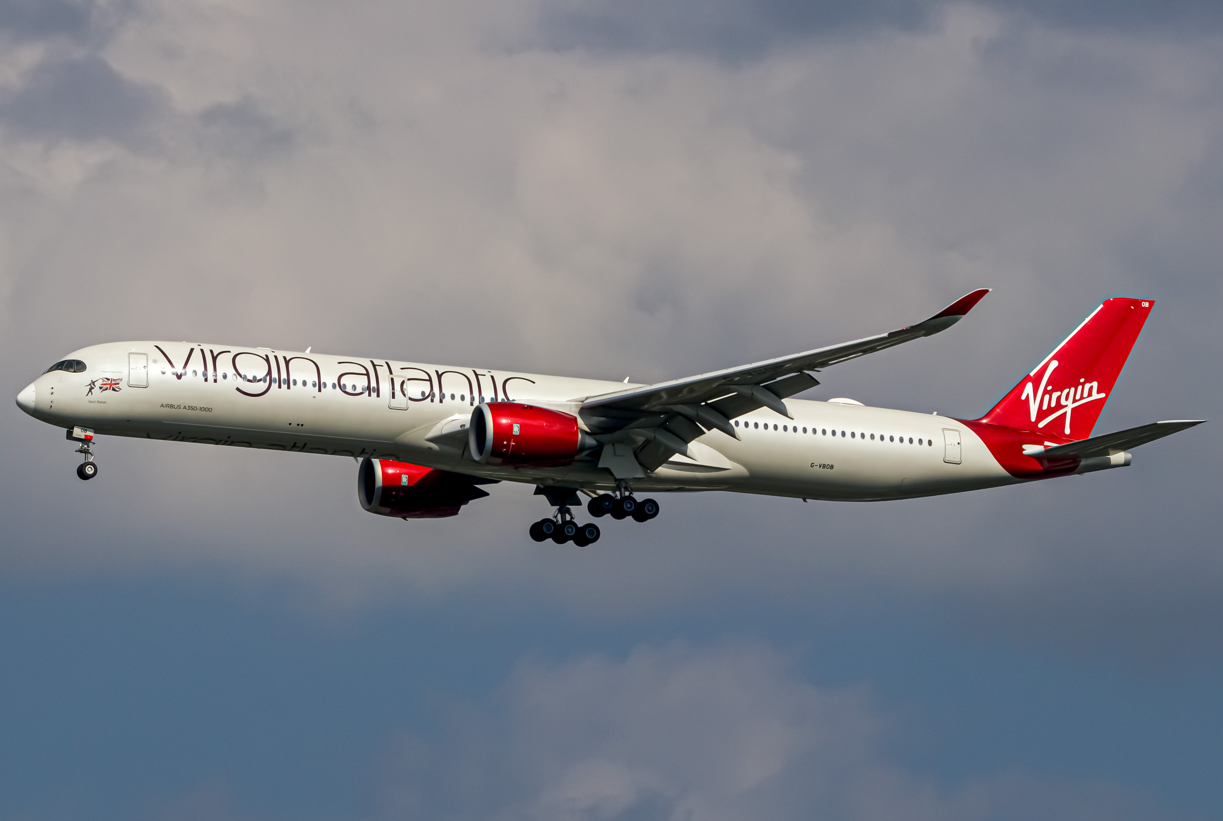 Full size: Virgin Atlantic Airbus A350-1000 G-VBOB at Orlando International Airport