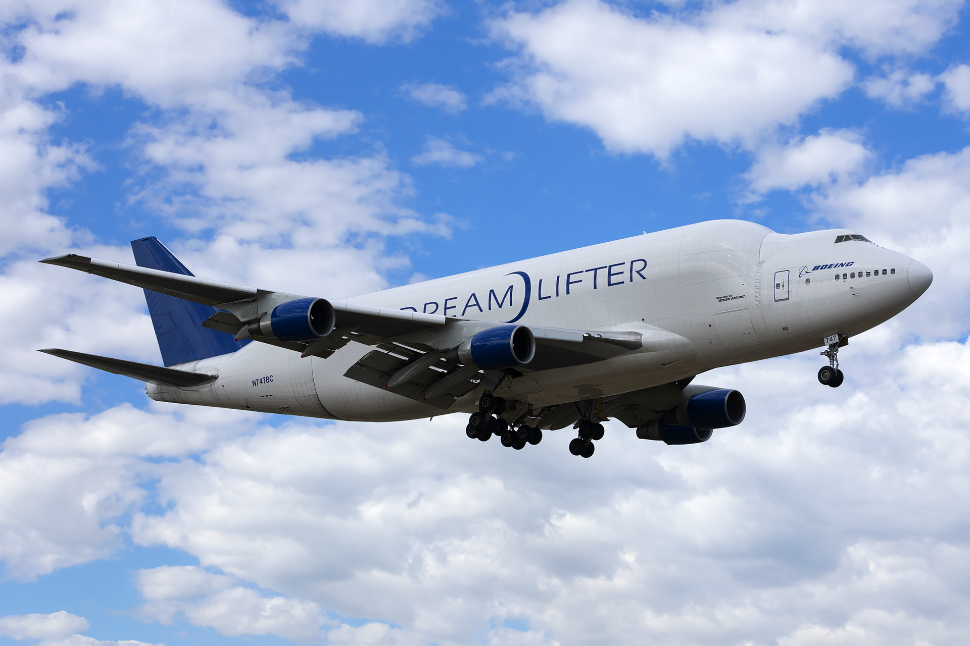 Full size: Boeing Boeing Dreamlifter (BLCF) N747BC at Salt Lake City International Airport