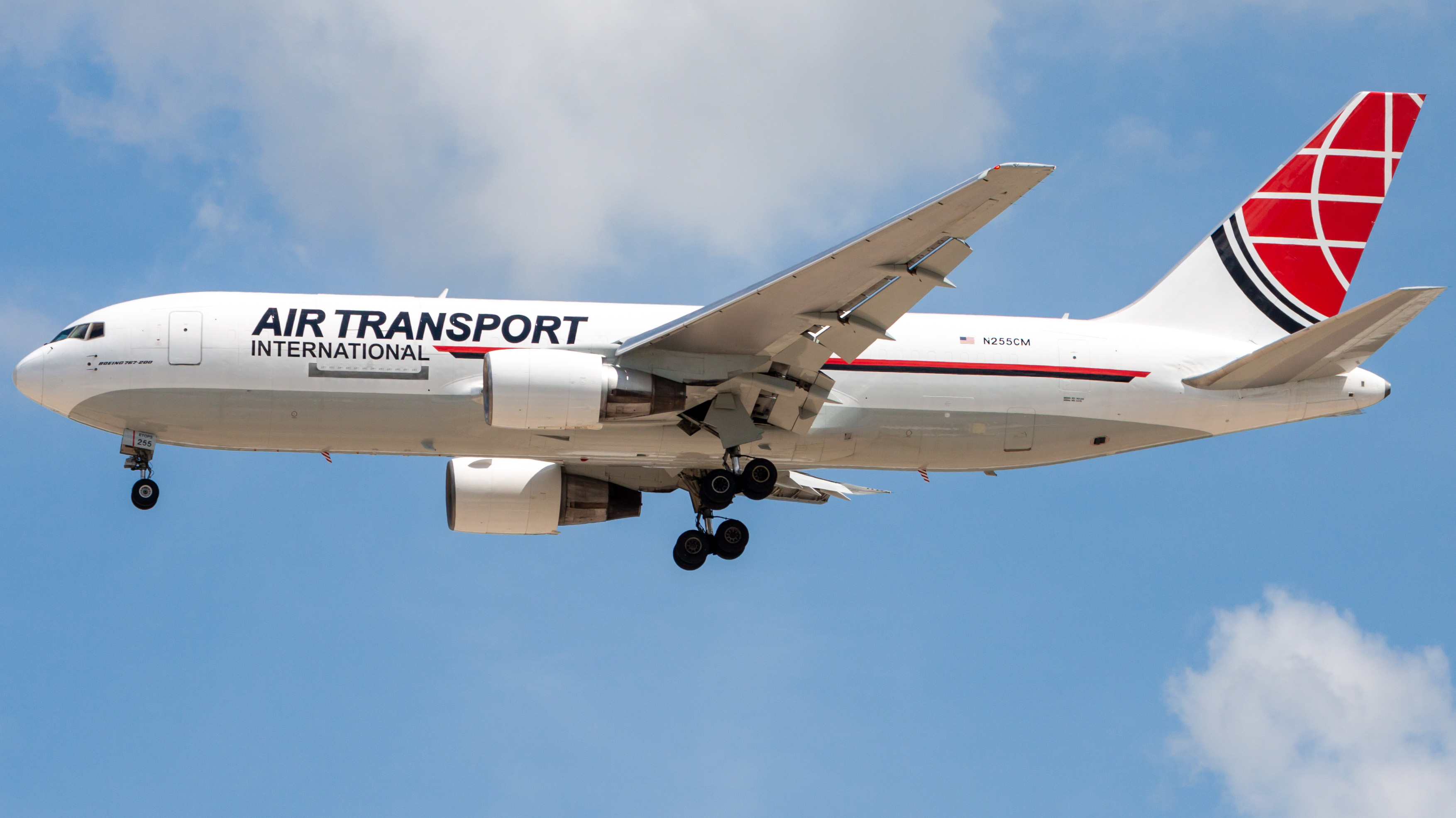 Full size: Air Transport International Boeing 767-200F N255CM at Houston-George Bush Intercontinental Airport