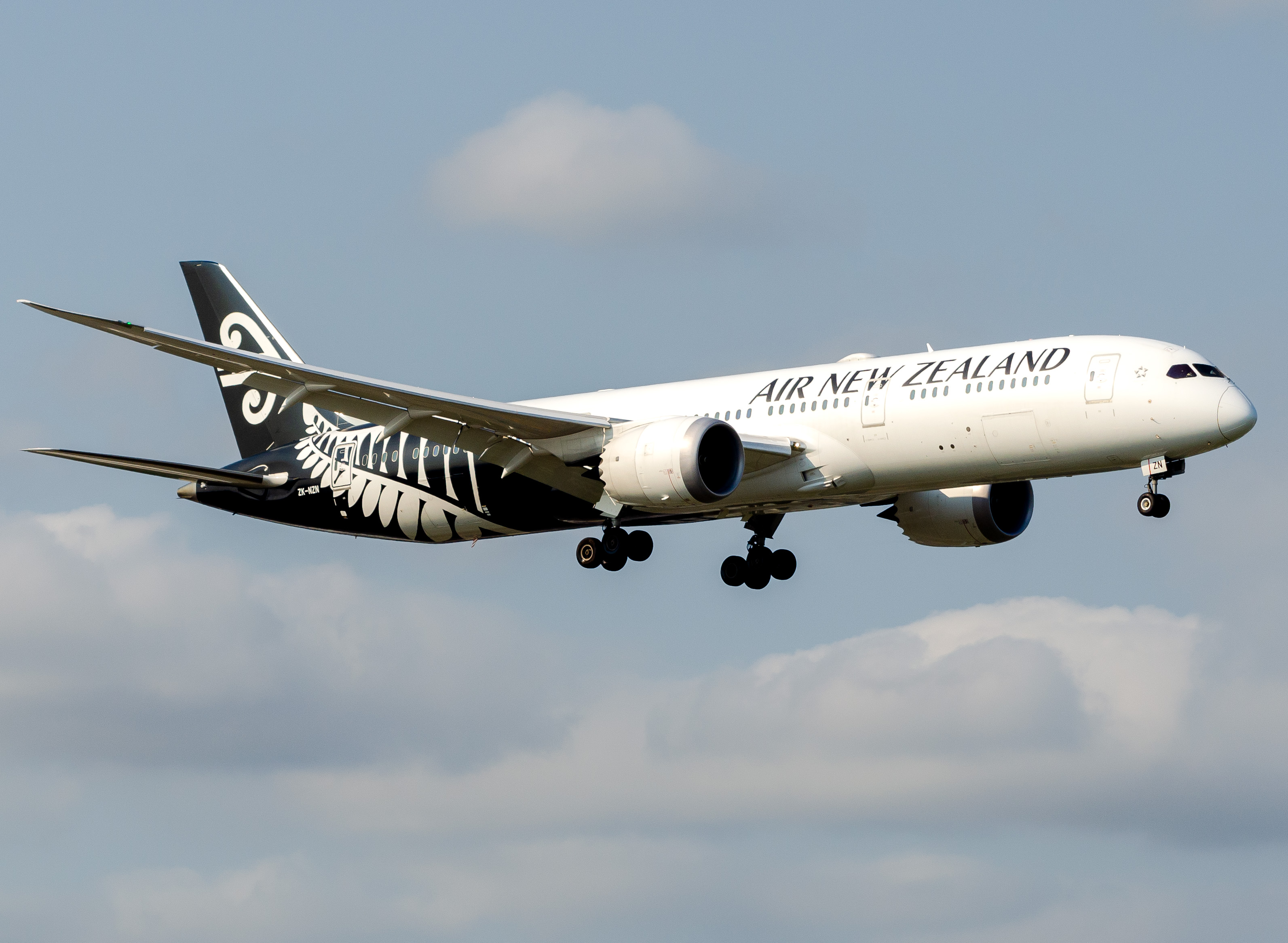 Full size: Air New Zealand Boeing 787-9 ZK-NZN at John F. Kennedy International Airport