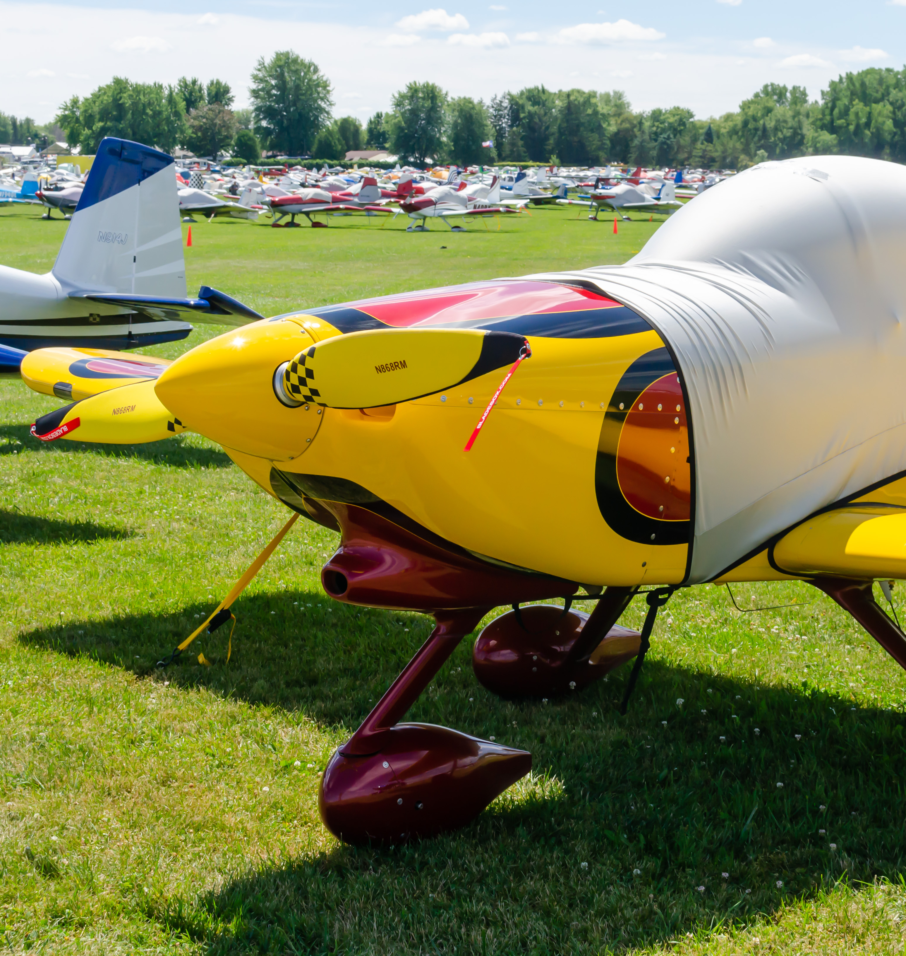 Full size: PRIVATE Vans RV-8 N868RM at Wittman Regional Airport
