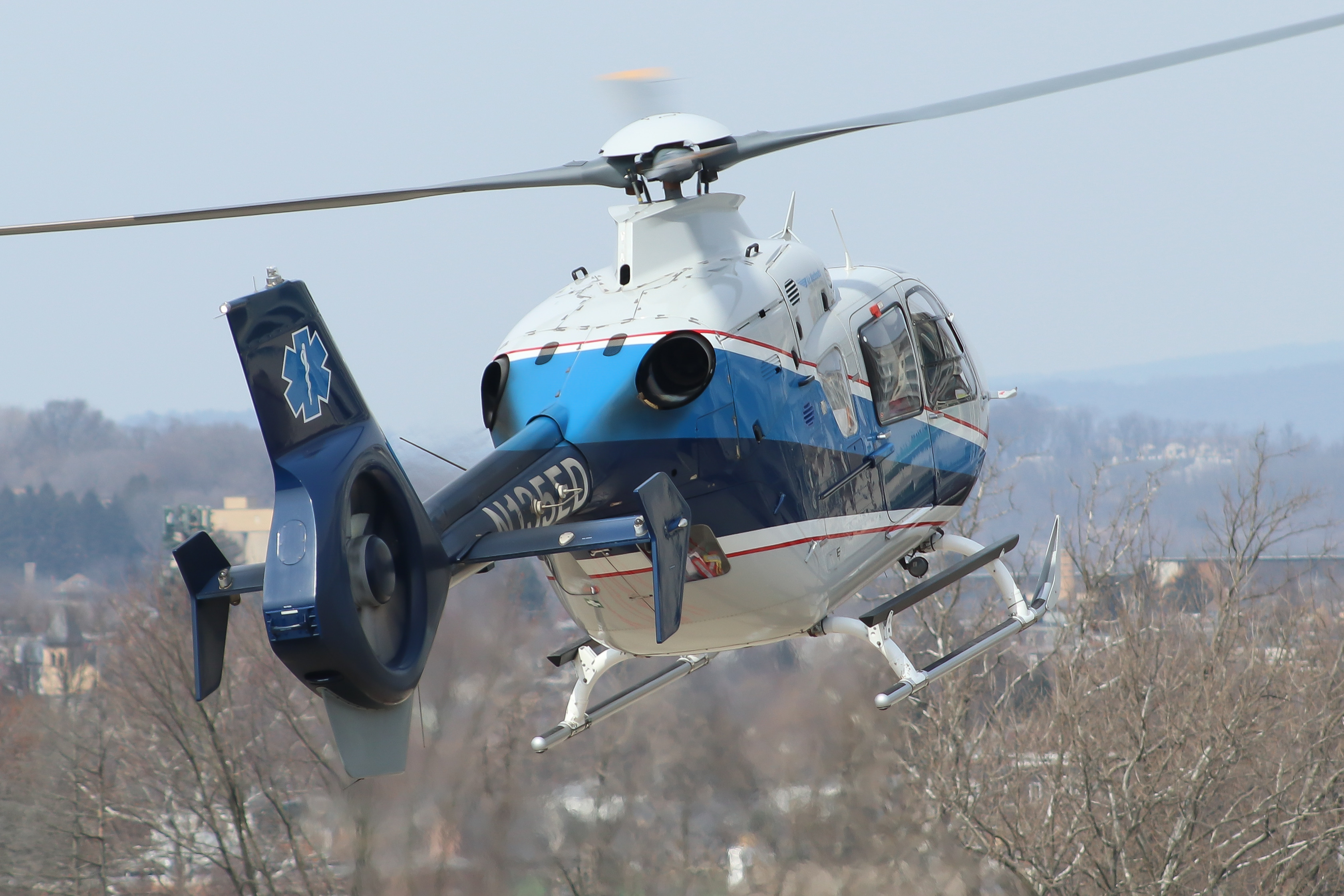 Full size: LifeNet Eurocopter EC135 N135ED at York Airport