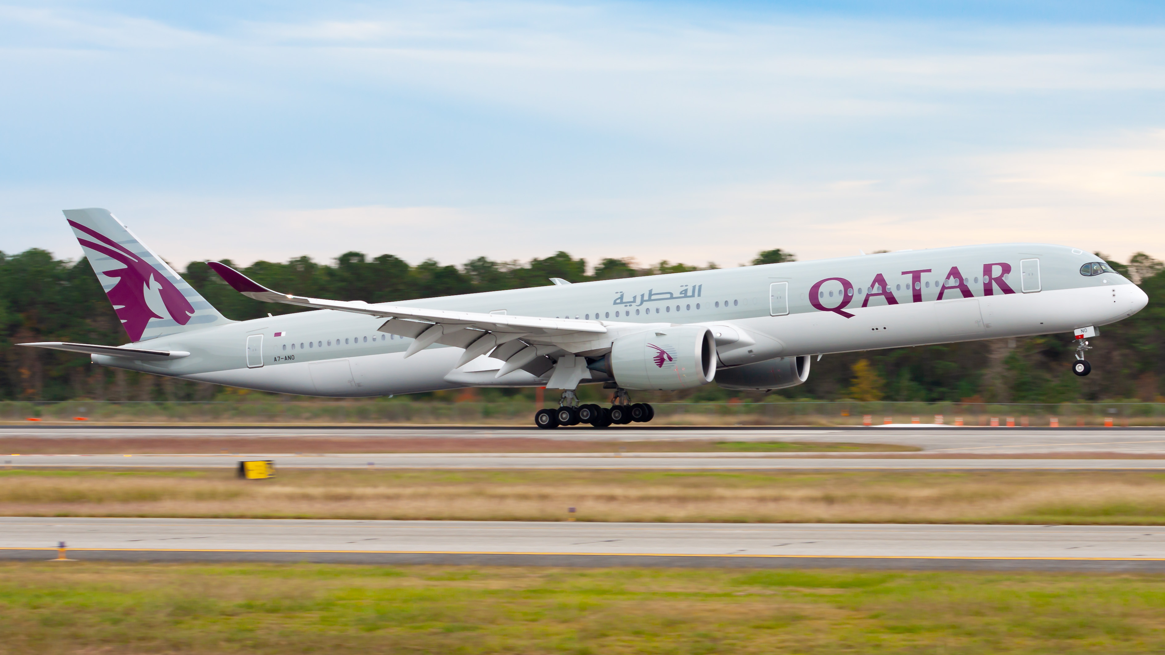 Full size: Qatar Airways Airbus A350-1000 A7-ANO at Houston-George Bush Intercontinental Airport
