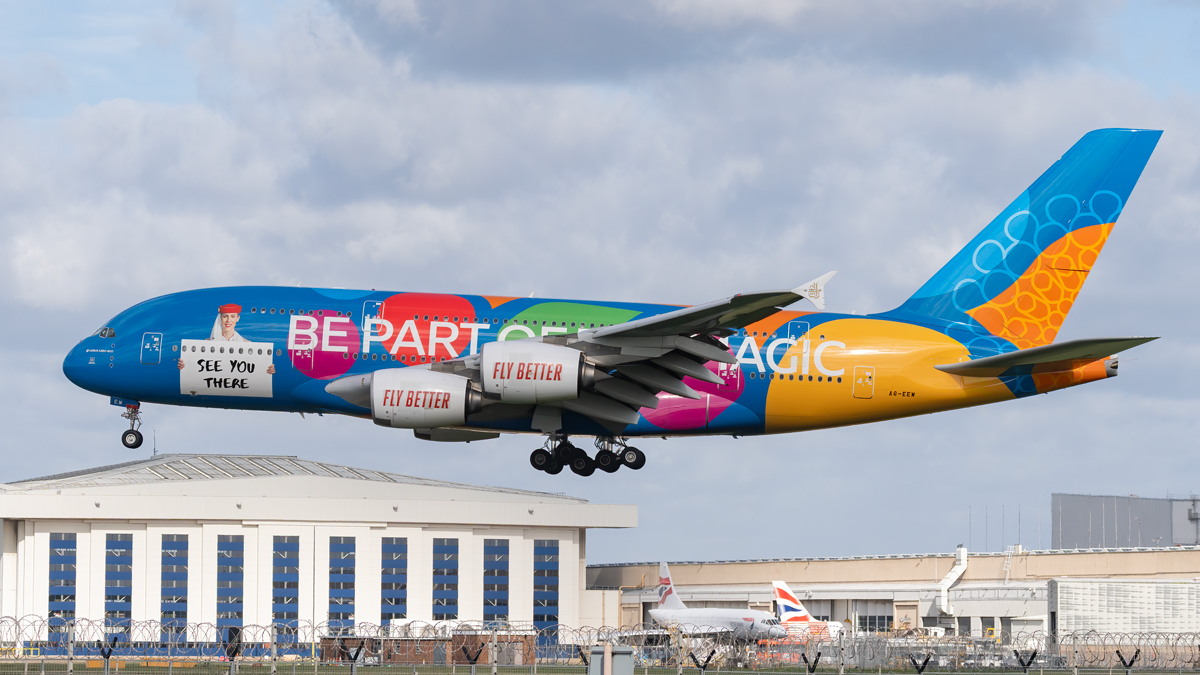 Full size: Emirates Airbus A380-800 A6-EEW at London Heathrow International Airport