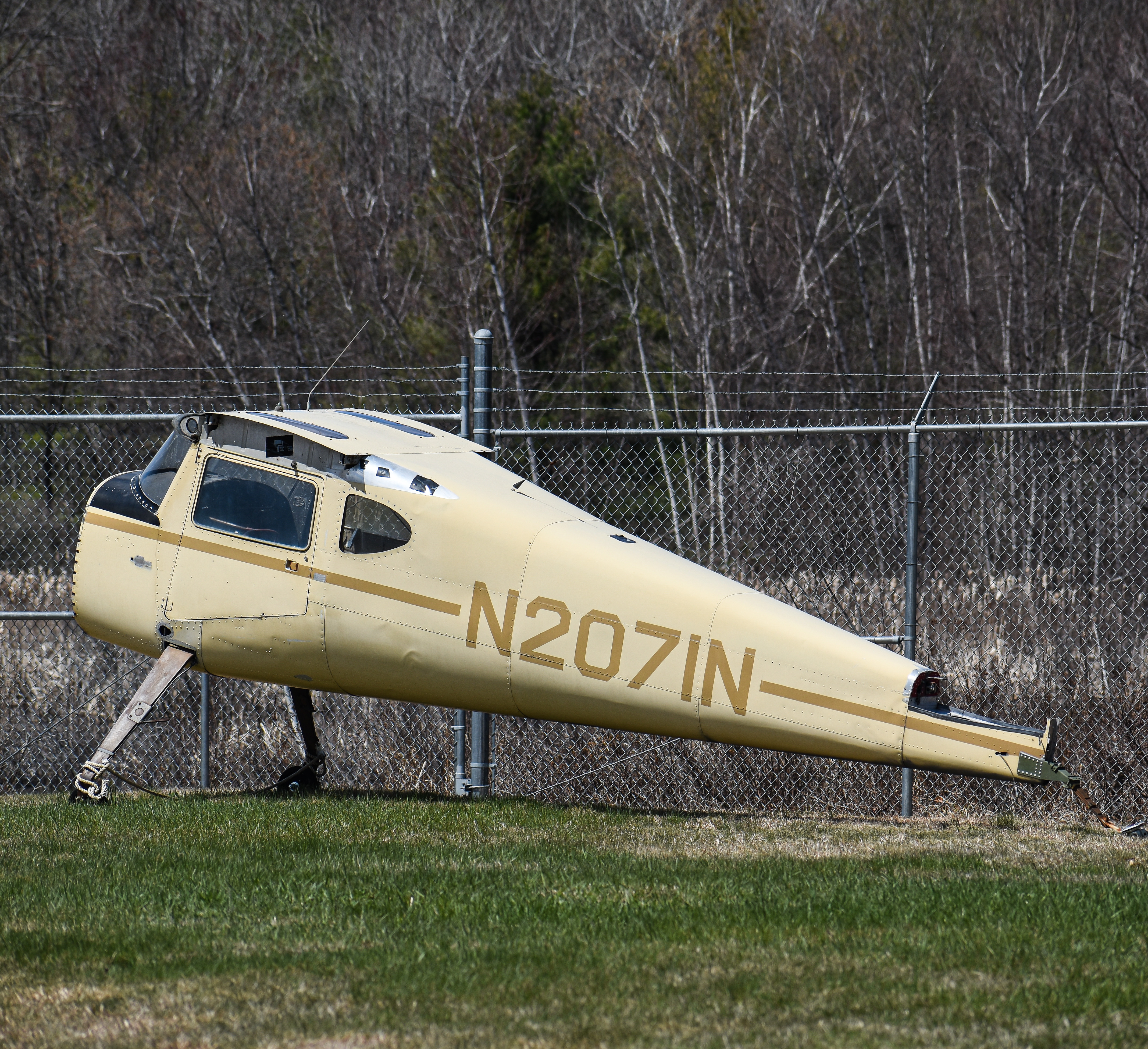 Full size: PRIVATE Cessna 140 N2071N at Laconia Municipal Airport